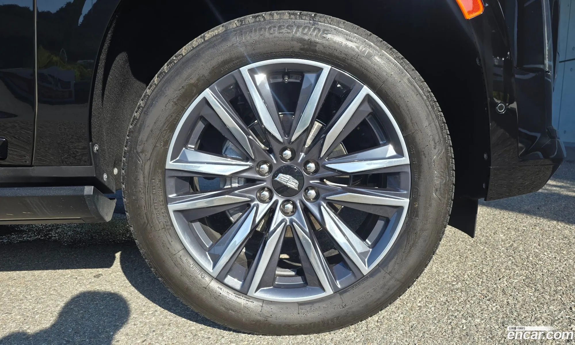 Cadillac Escalade 2023 — 8