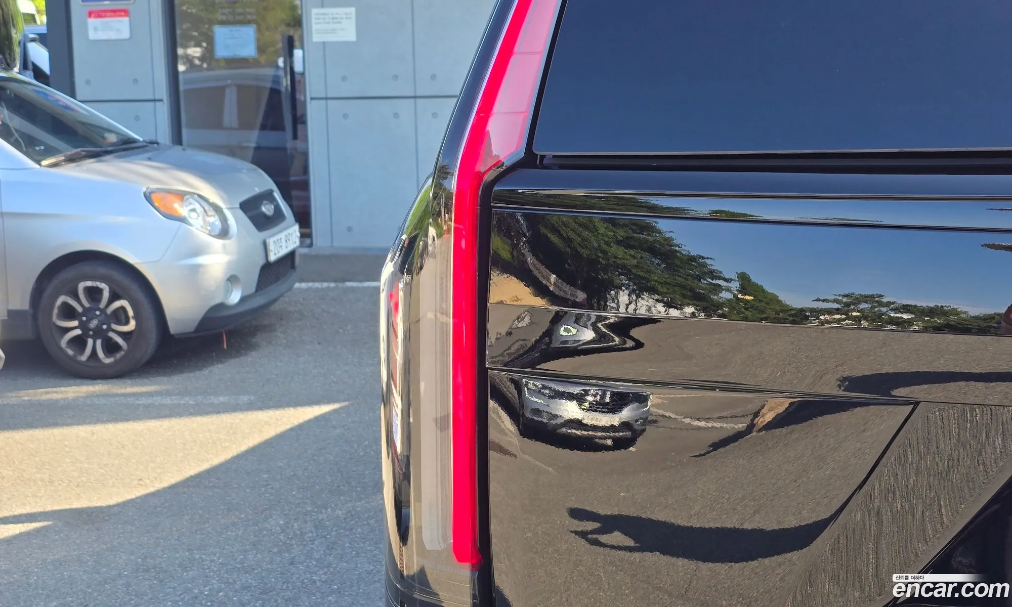 Cadillac Escalade 2023 — 20