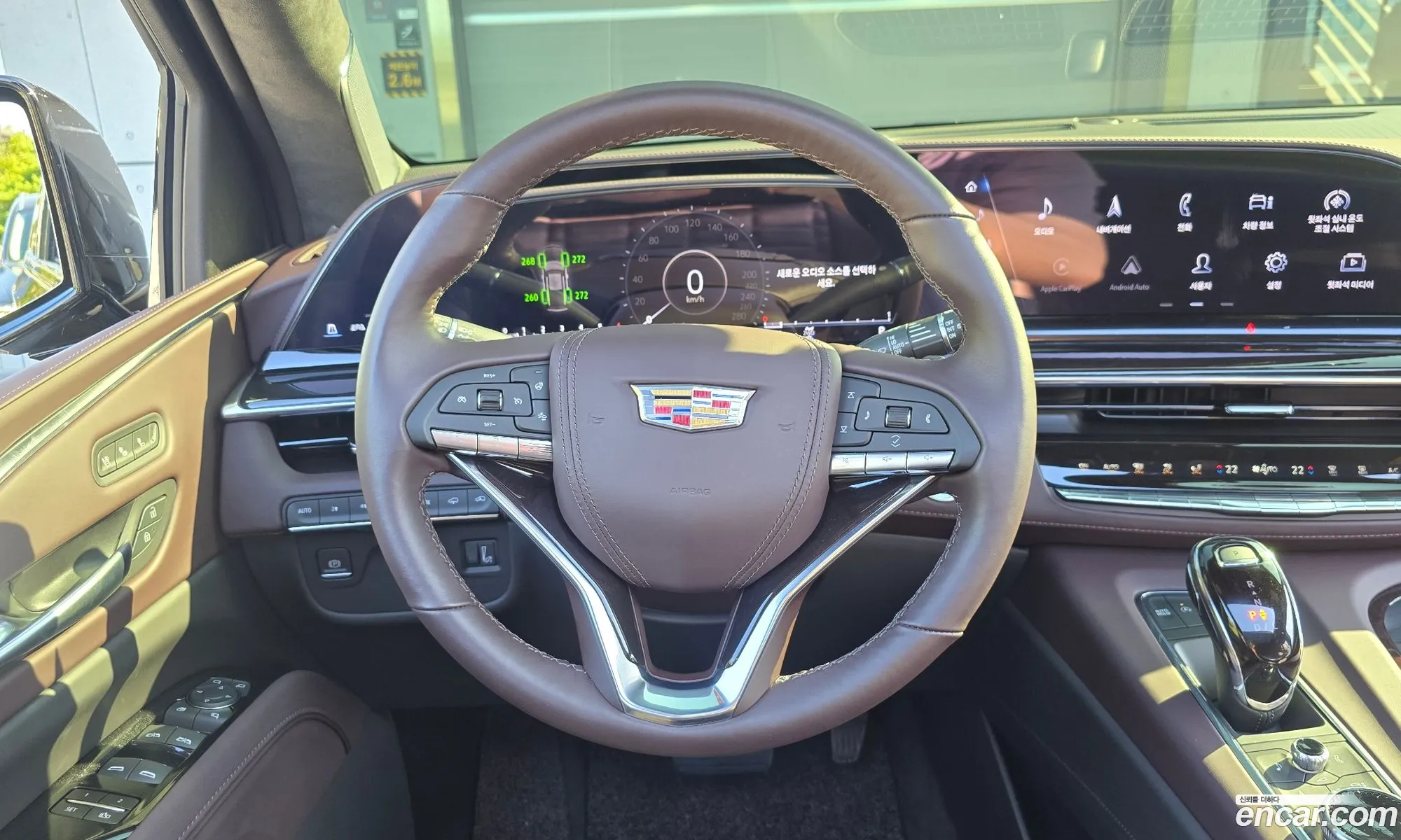 Cadillac Escalade 2023 — 26