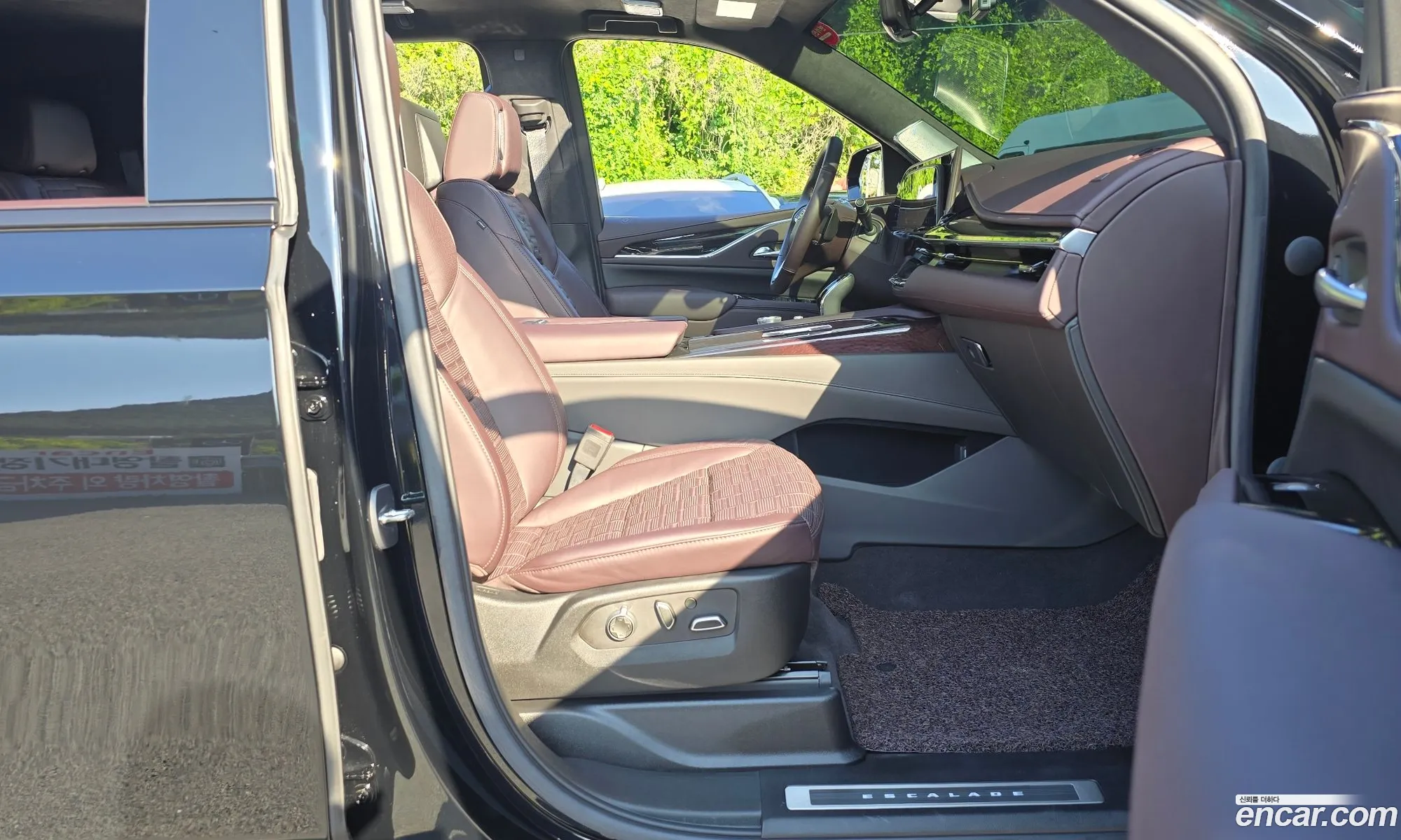 Cadillac Escalade 2023 — 9