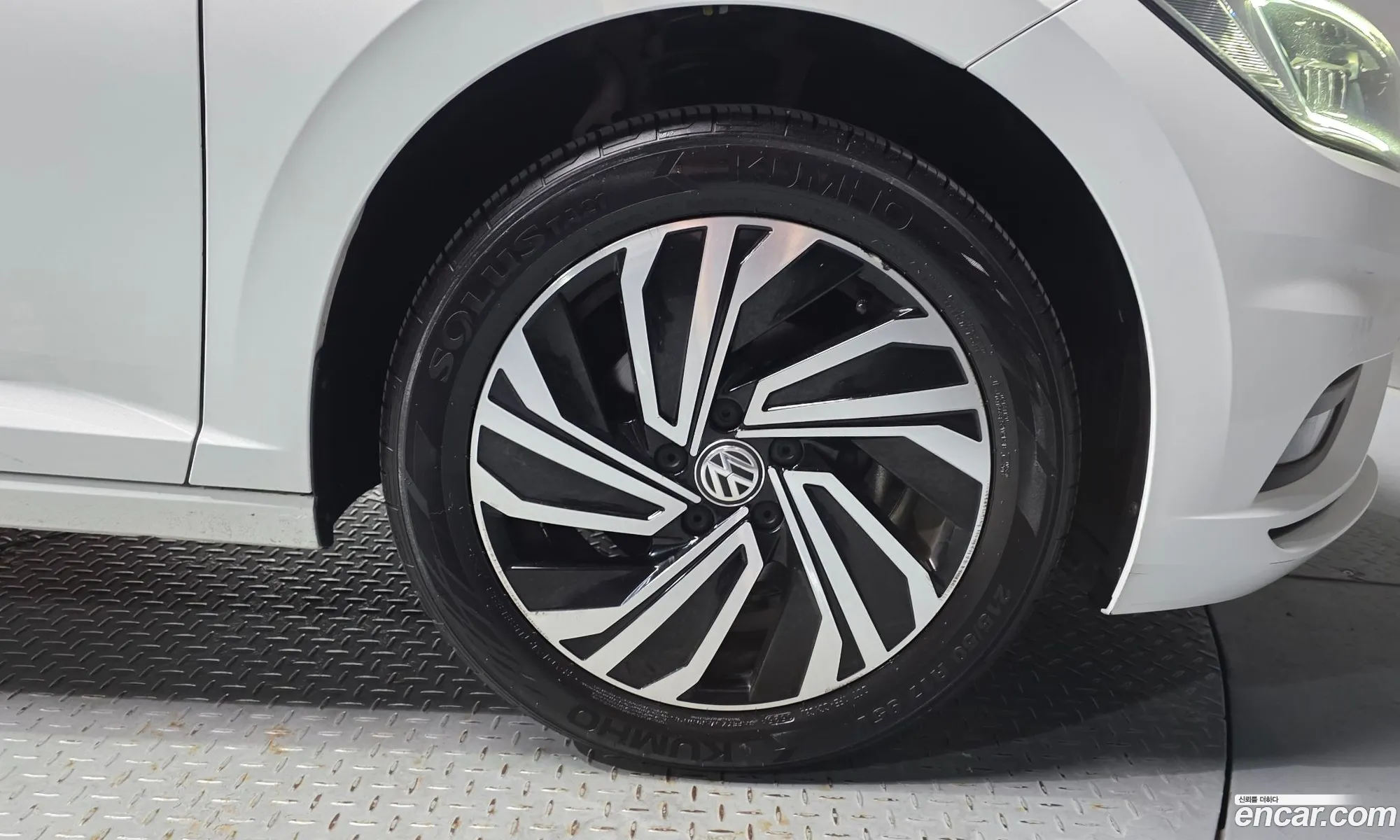 Volkswagen Jetta 7th Gen 2021 — 26