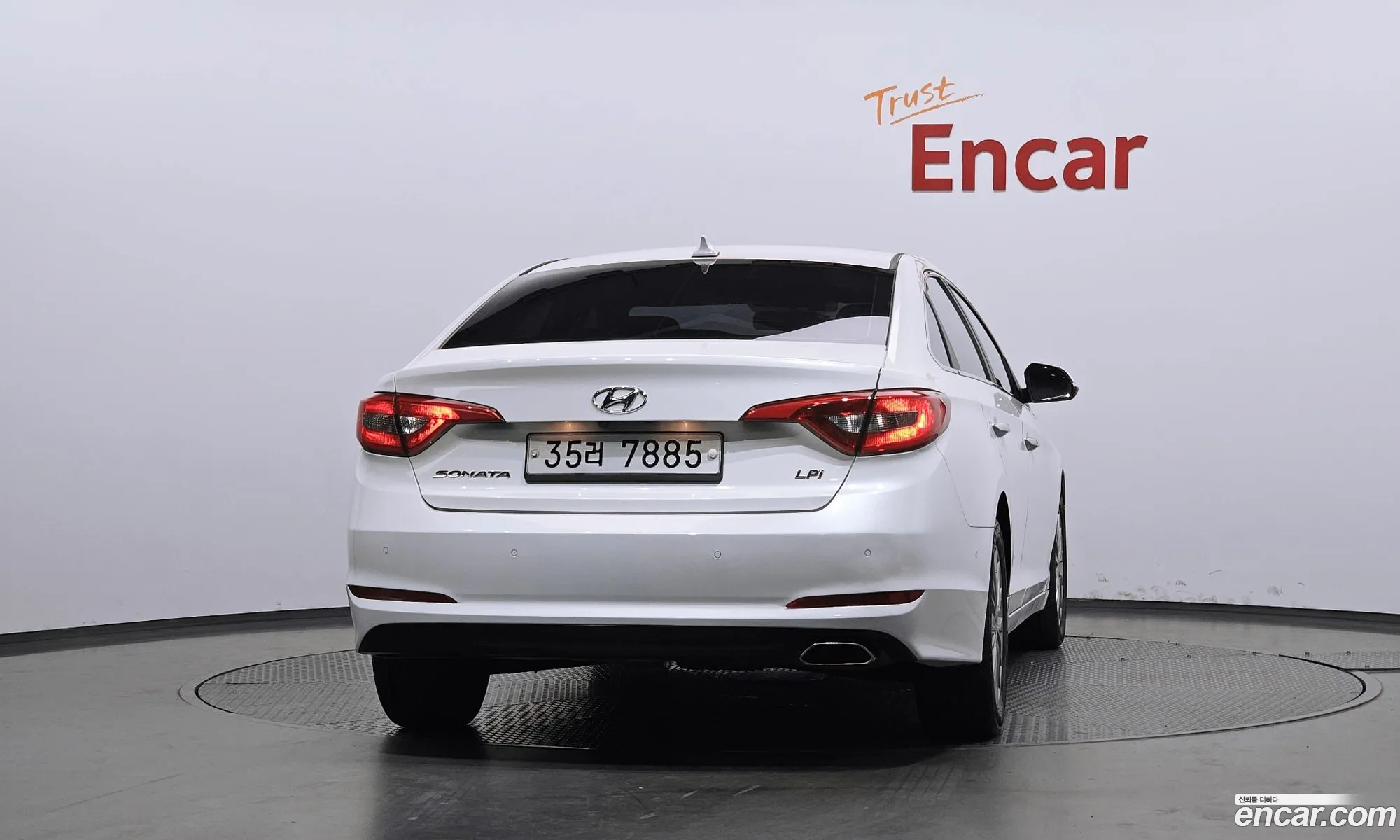 Hyundai LF Sonata 2014 — 2