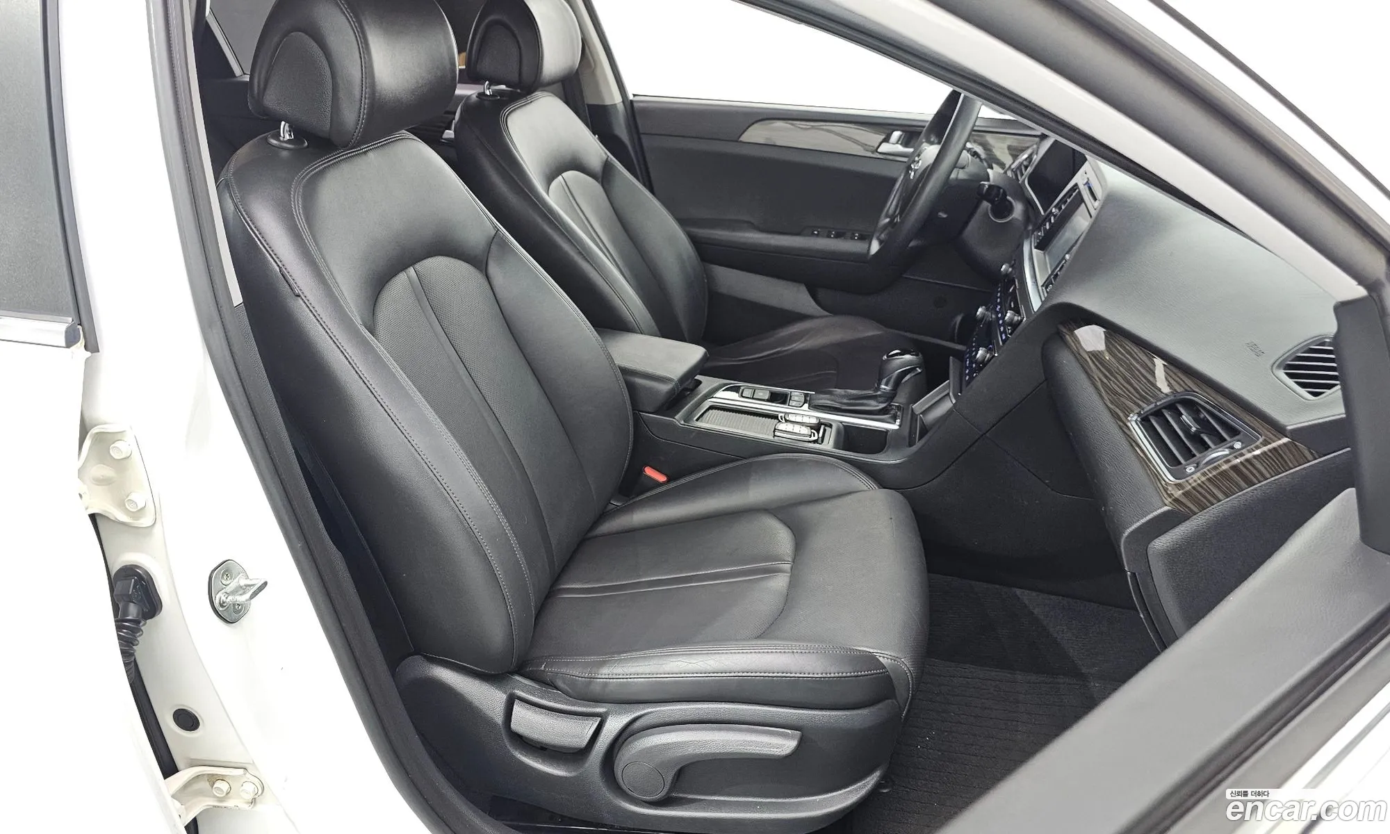 Hyundai LF Sonata 2014 — 5