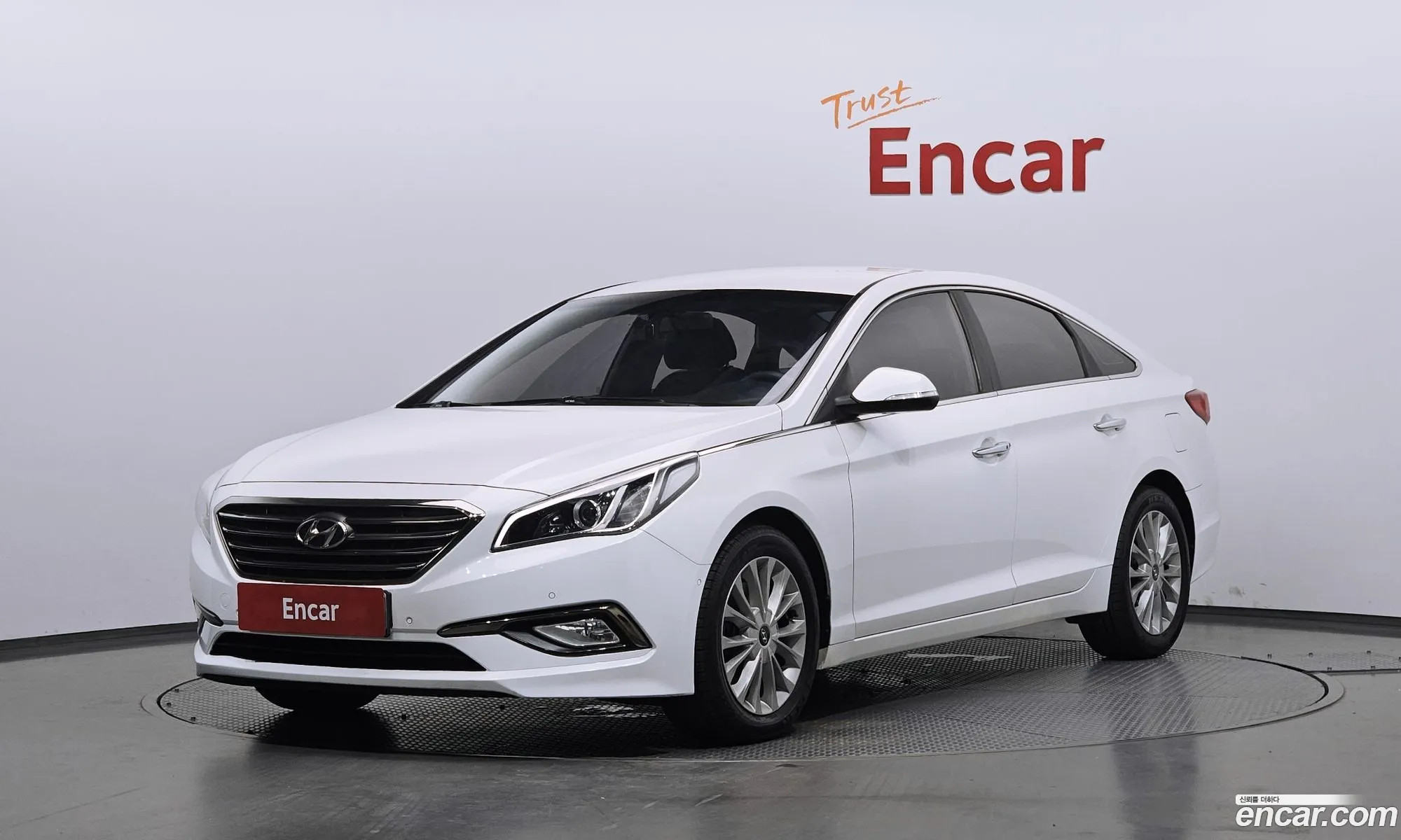 Hyundai LF Sonata 2014 — 19