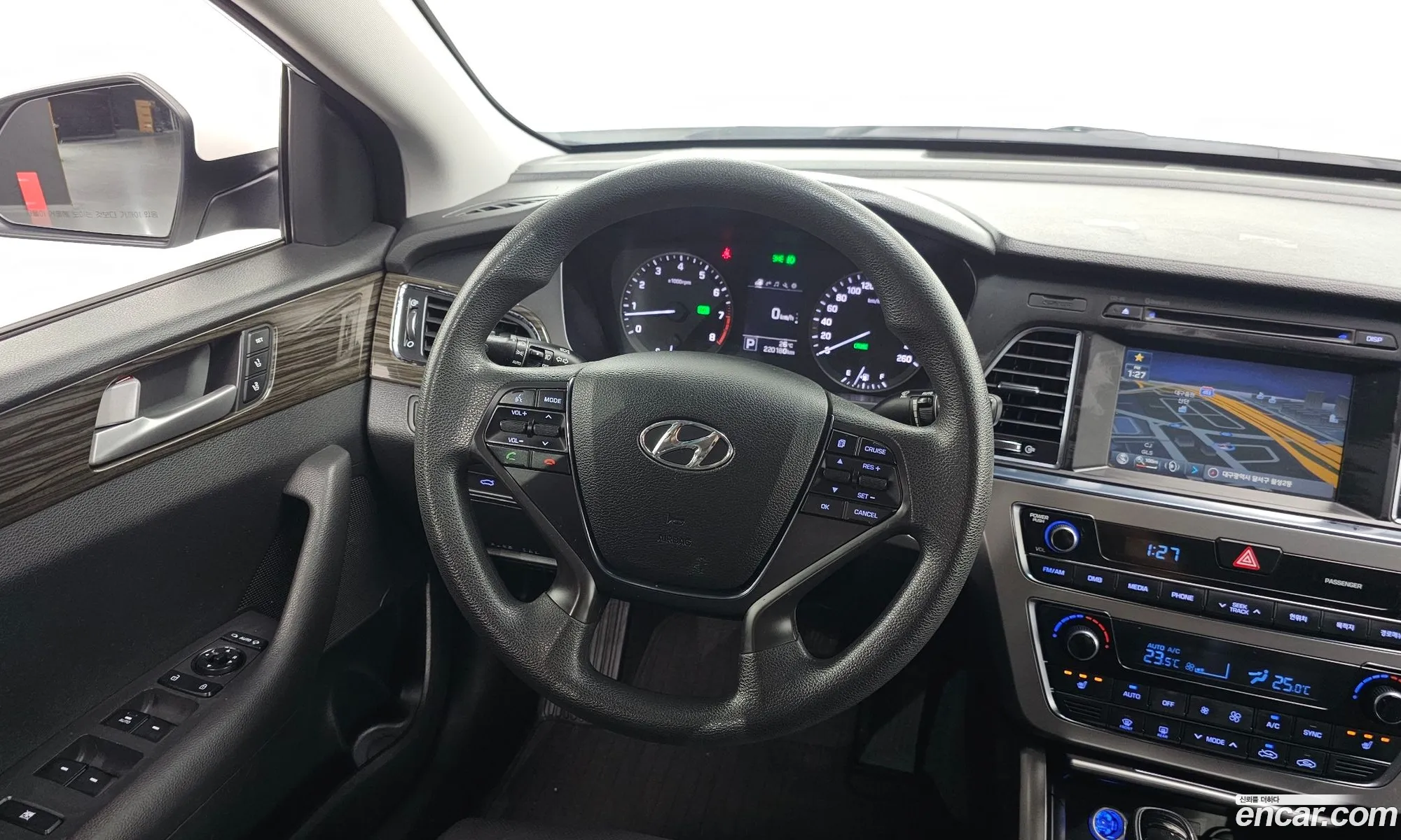 Hyundai LF Sonata 2014 — 15