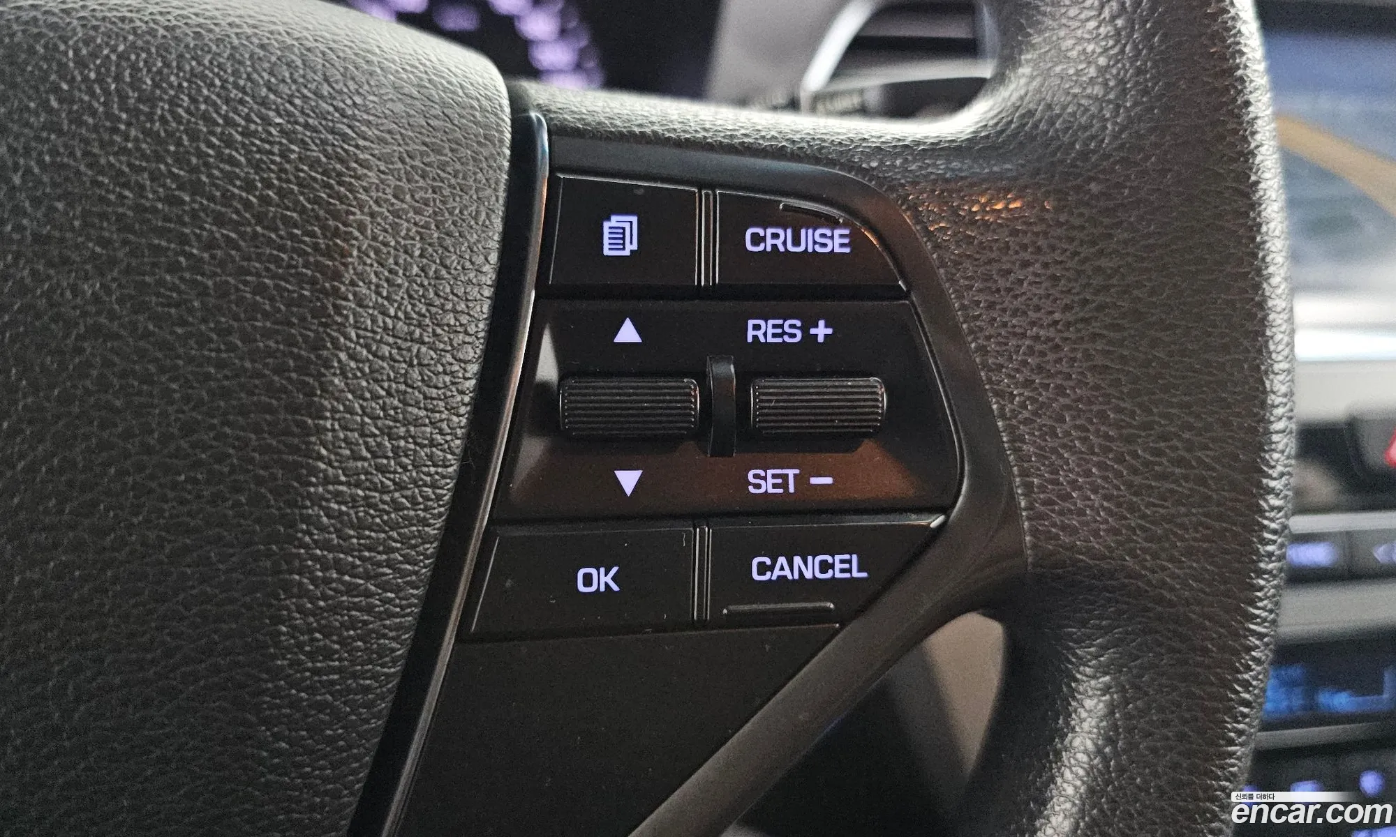 Hyundai LF Sonata 2014 — 11
