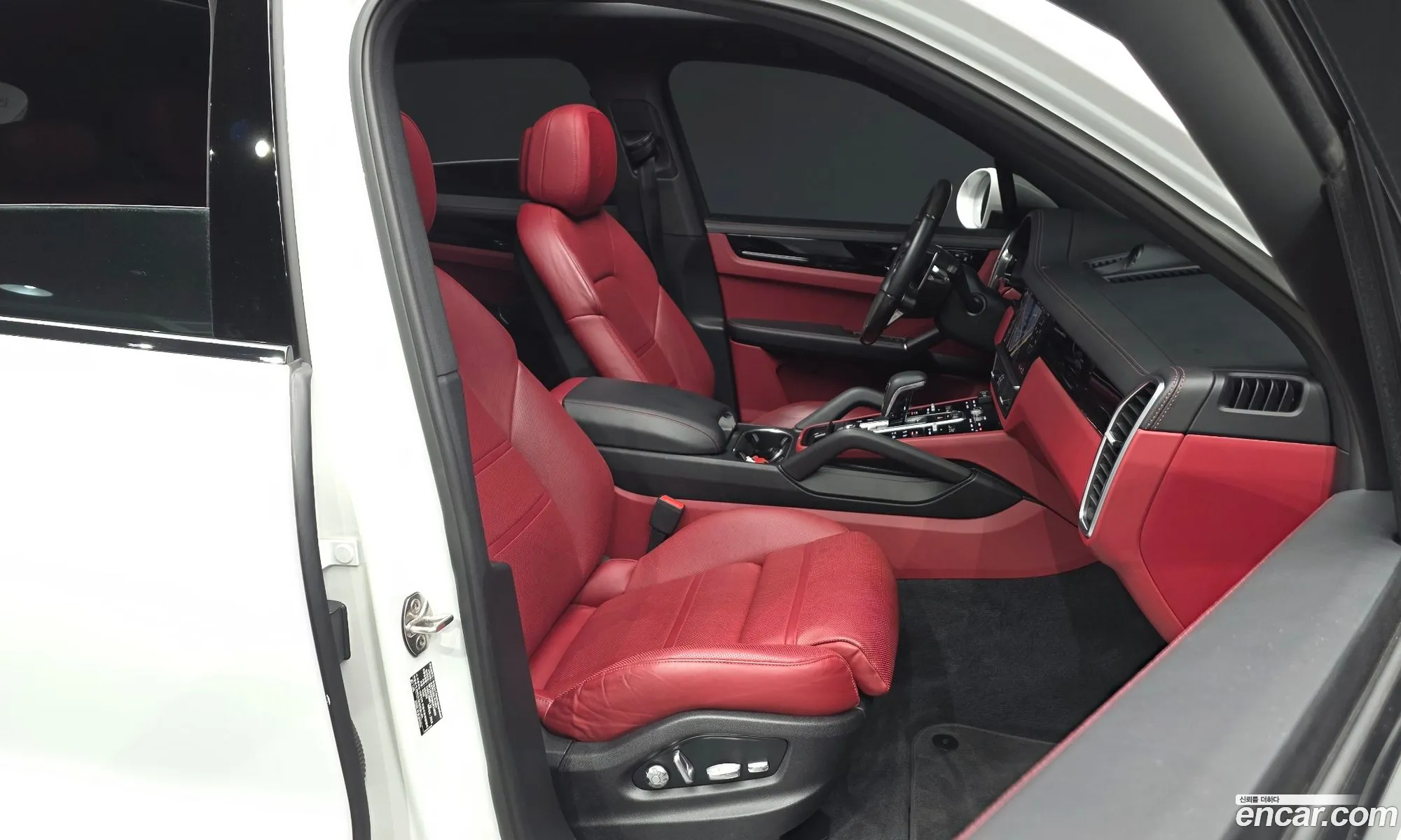 Porsche Cayenne 2019 WP1AA29Y9KDA24829 — 9