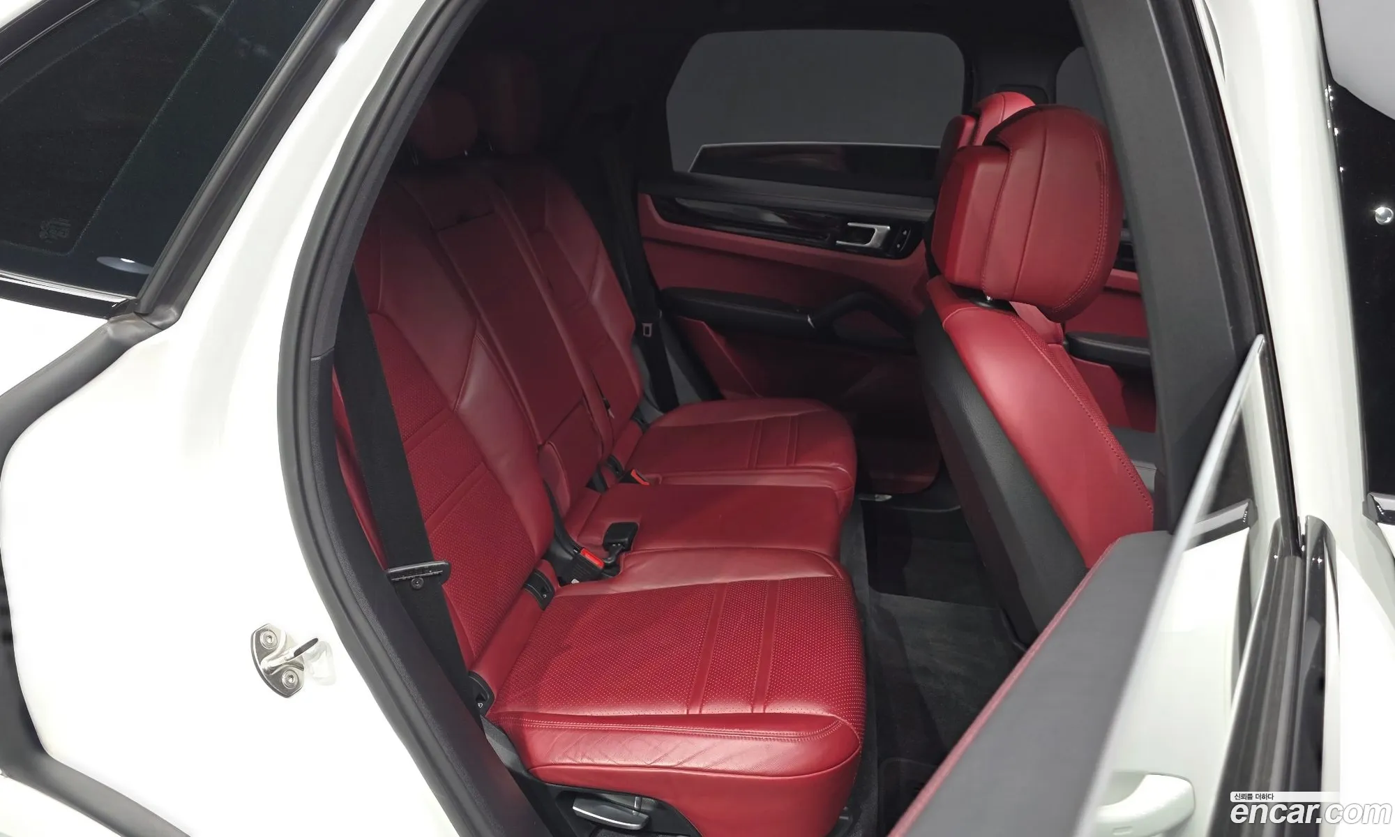 Porsche Cayenne 2019 WP1AA29Y9KDA24829 — 18