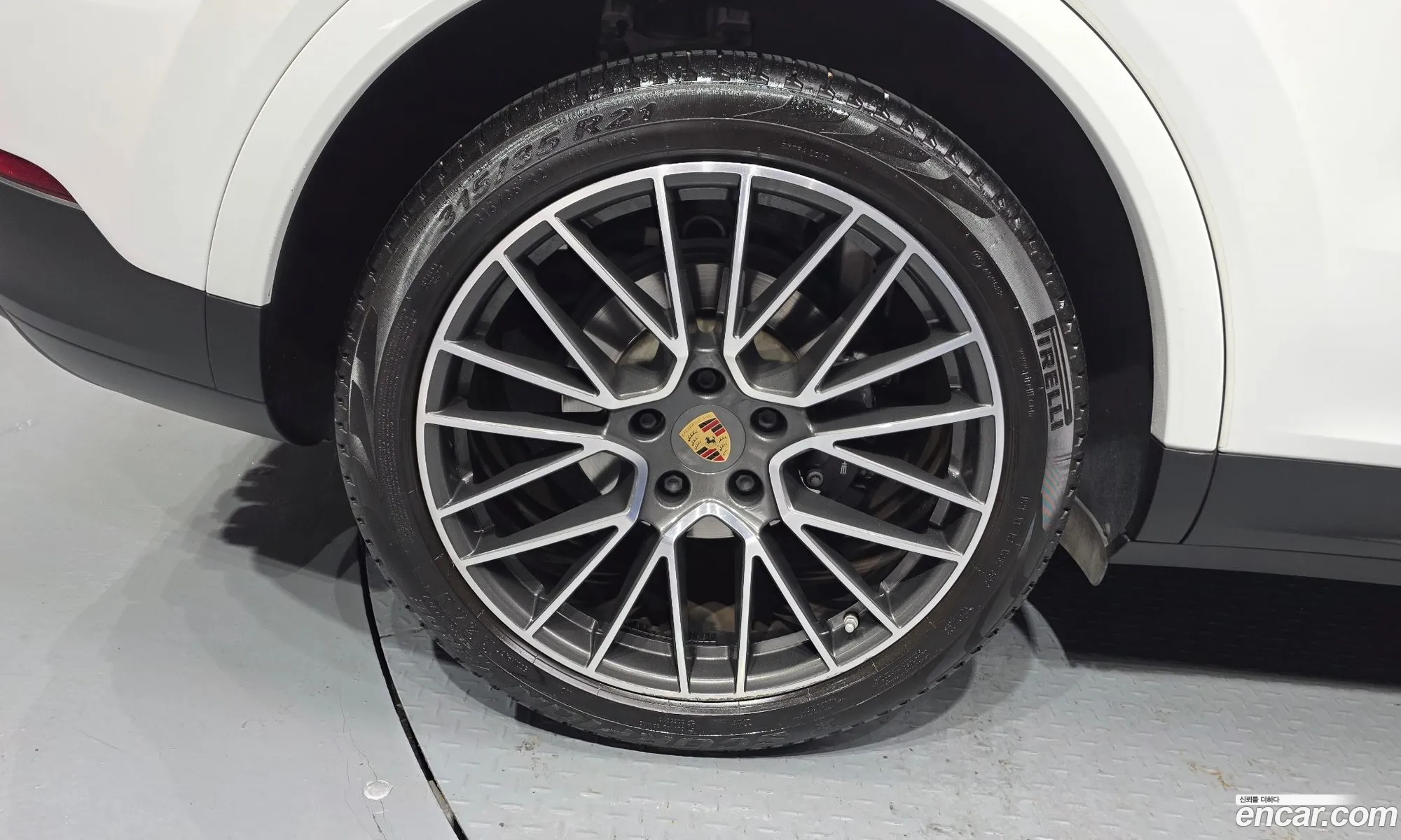 Porsche Cayenne 2019 WP1AA29Y9KDA24829 — 11