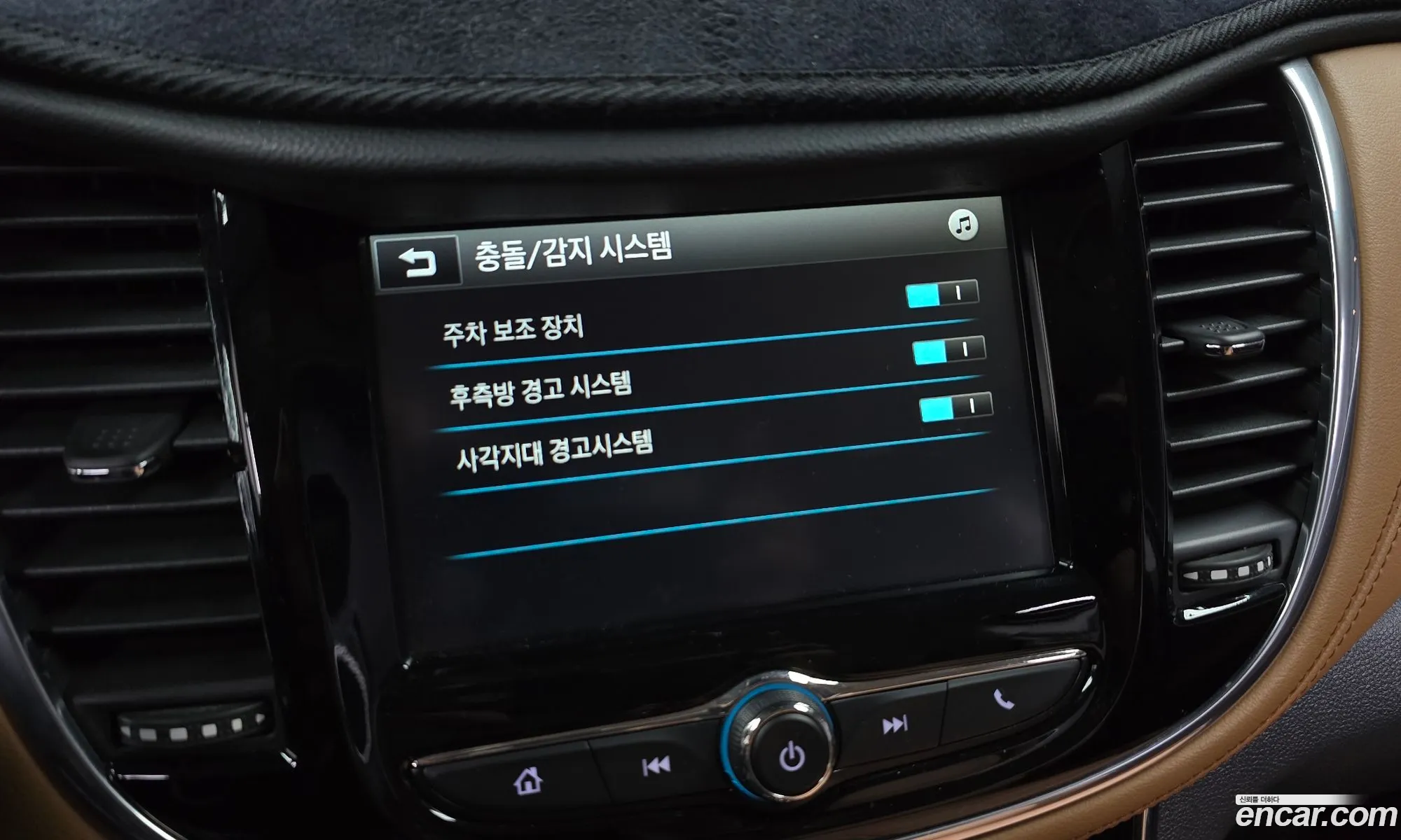 Chevrolet (GM Daewoo) Trax 2017 — 4