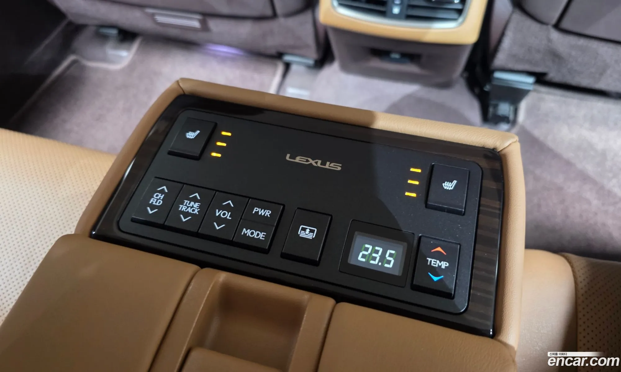 Lexus ES300h 2017 — 18