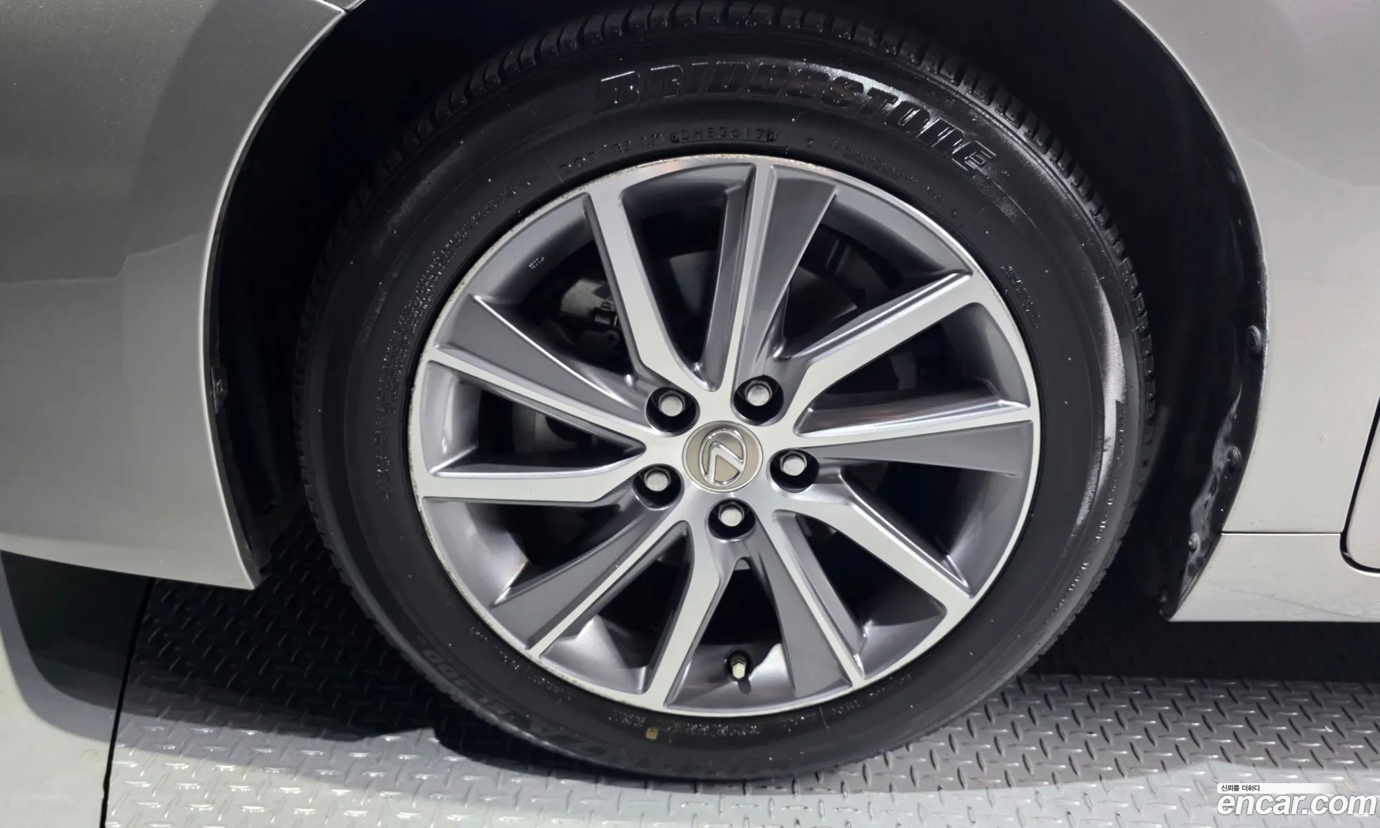 Lexus ES300h 2017 — 5