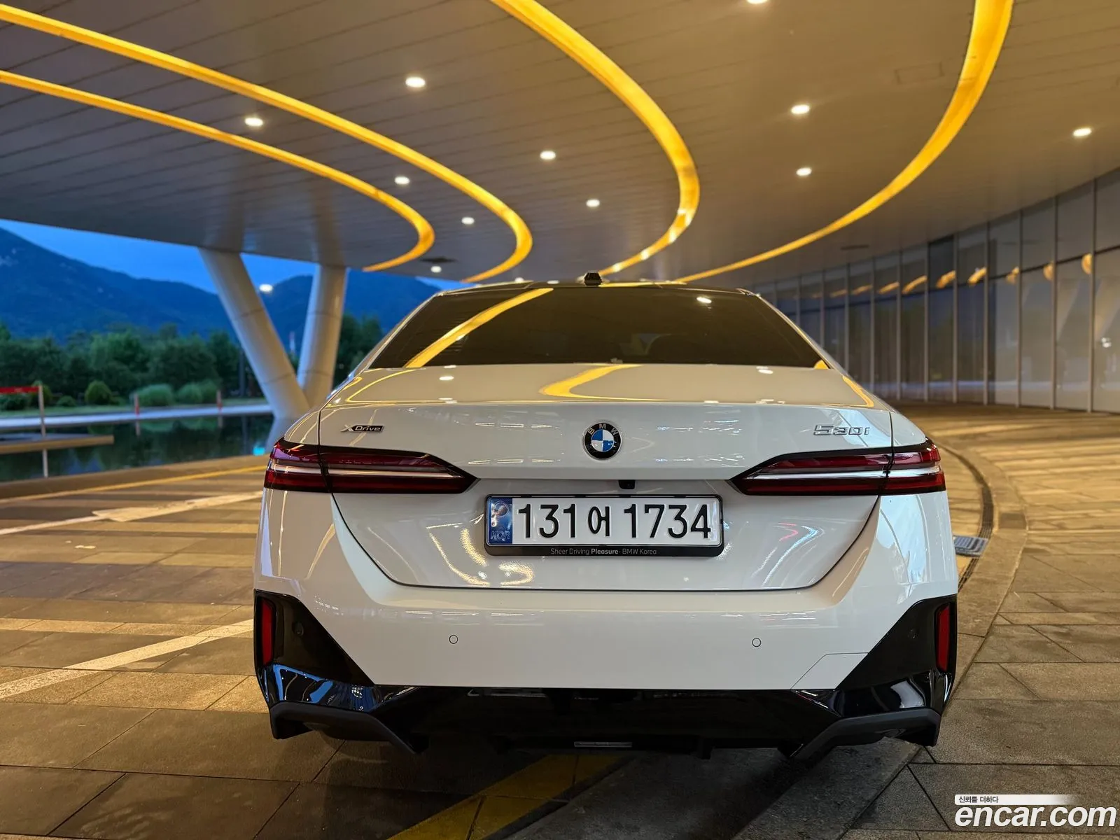 BMW 5 Series 2026 — 8