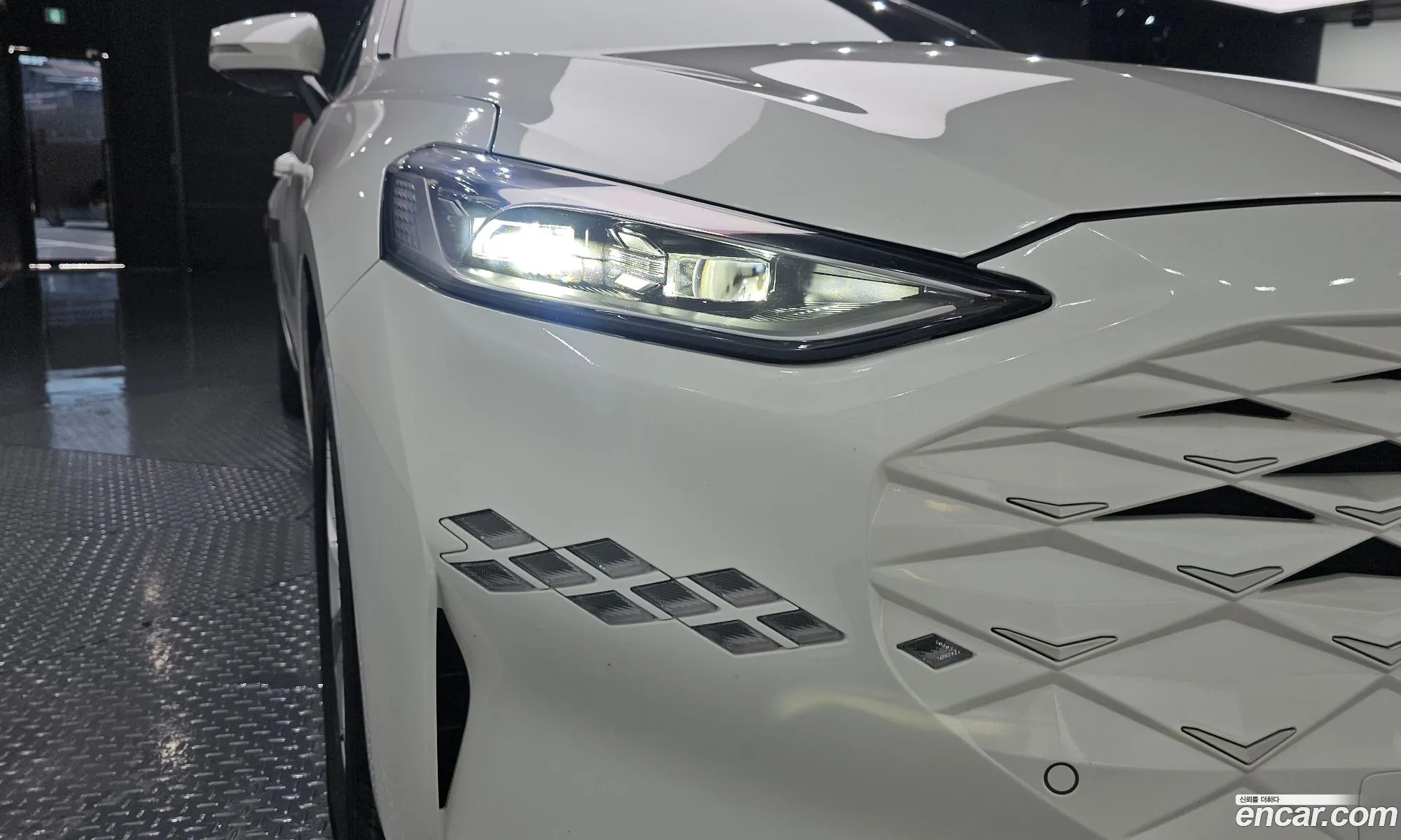Kia K8 2022 — 25