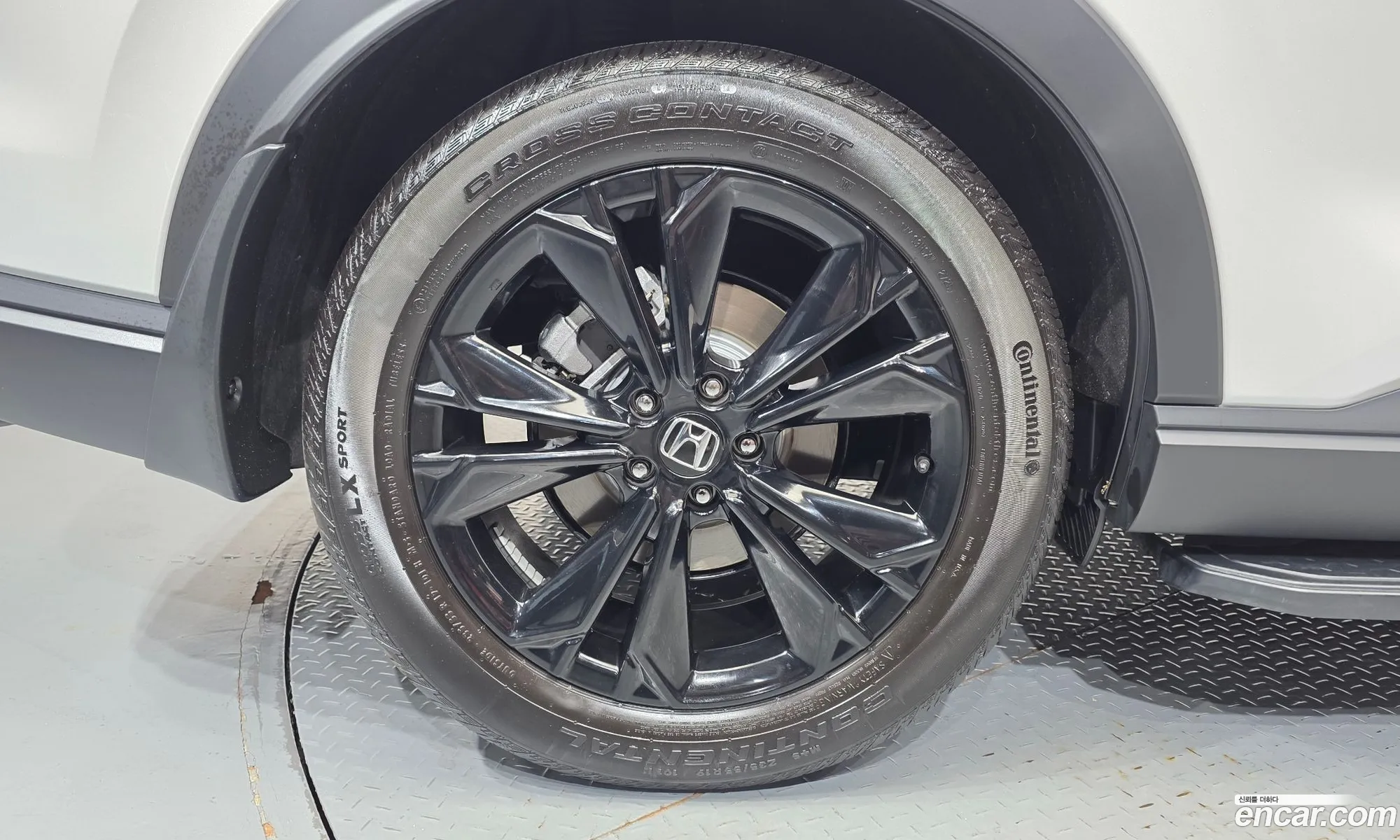 Honda CR-V 6th Gen 2025 — 19