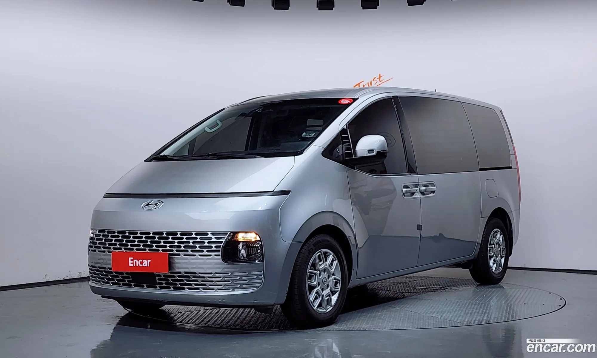 Hyundai Staria 2022 — 31