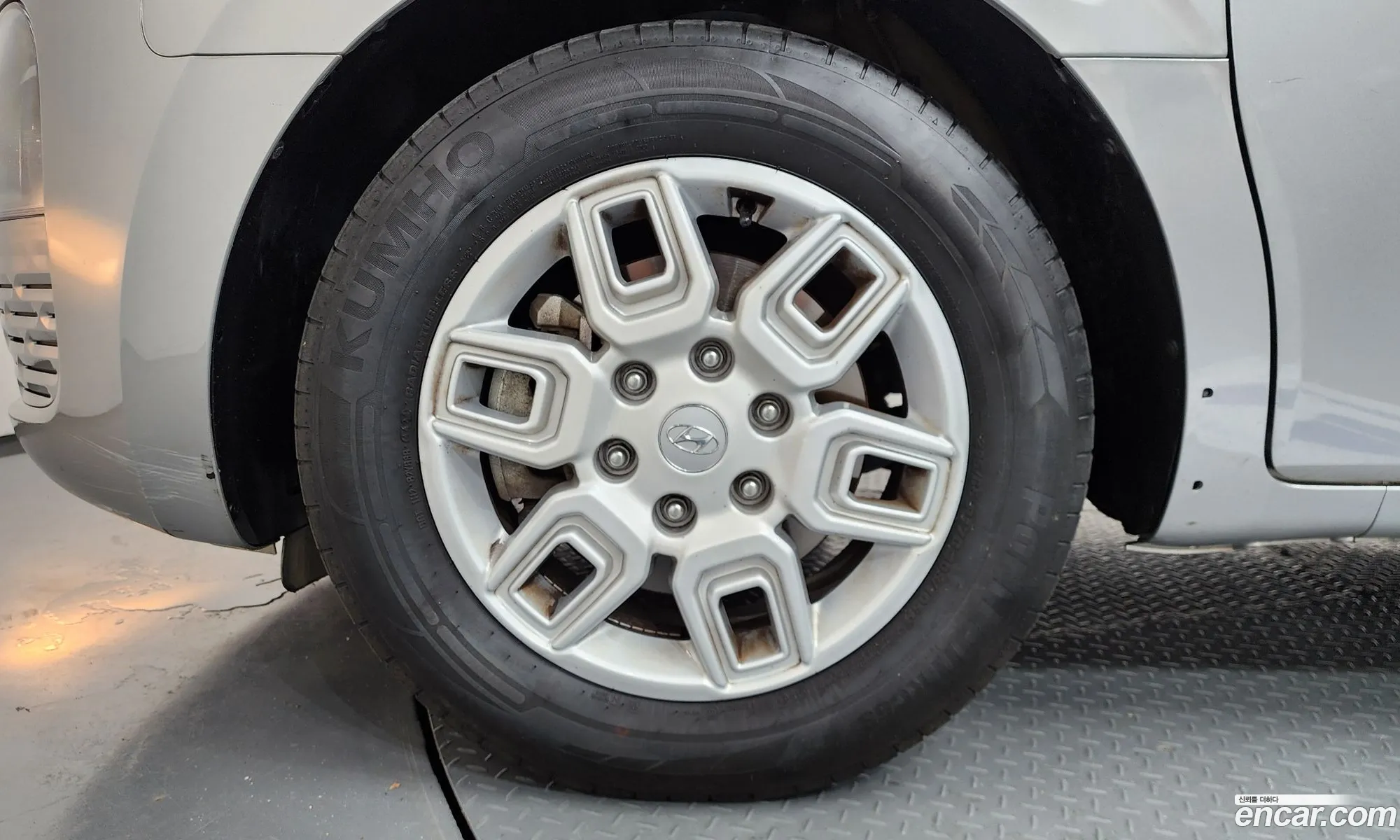 Hyundai Staria 2022 — 25