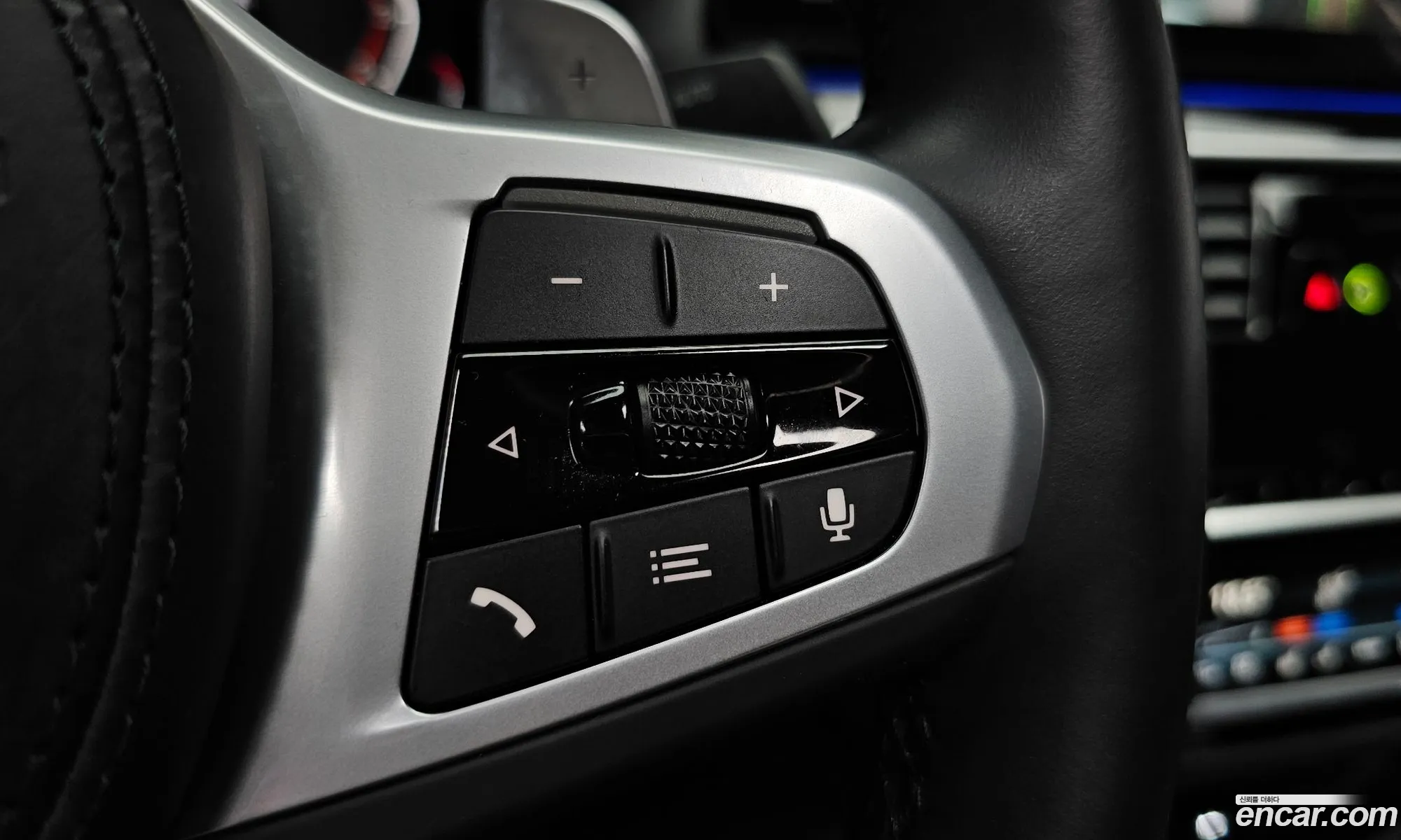 BMW 6 Series GT 2023 — 10