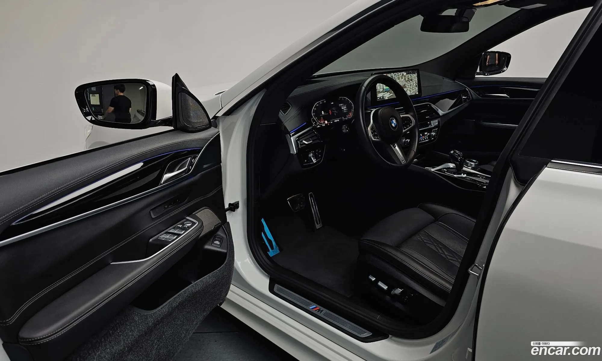 BMW 6 Series GT 2023 — 11