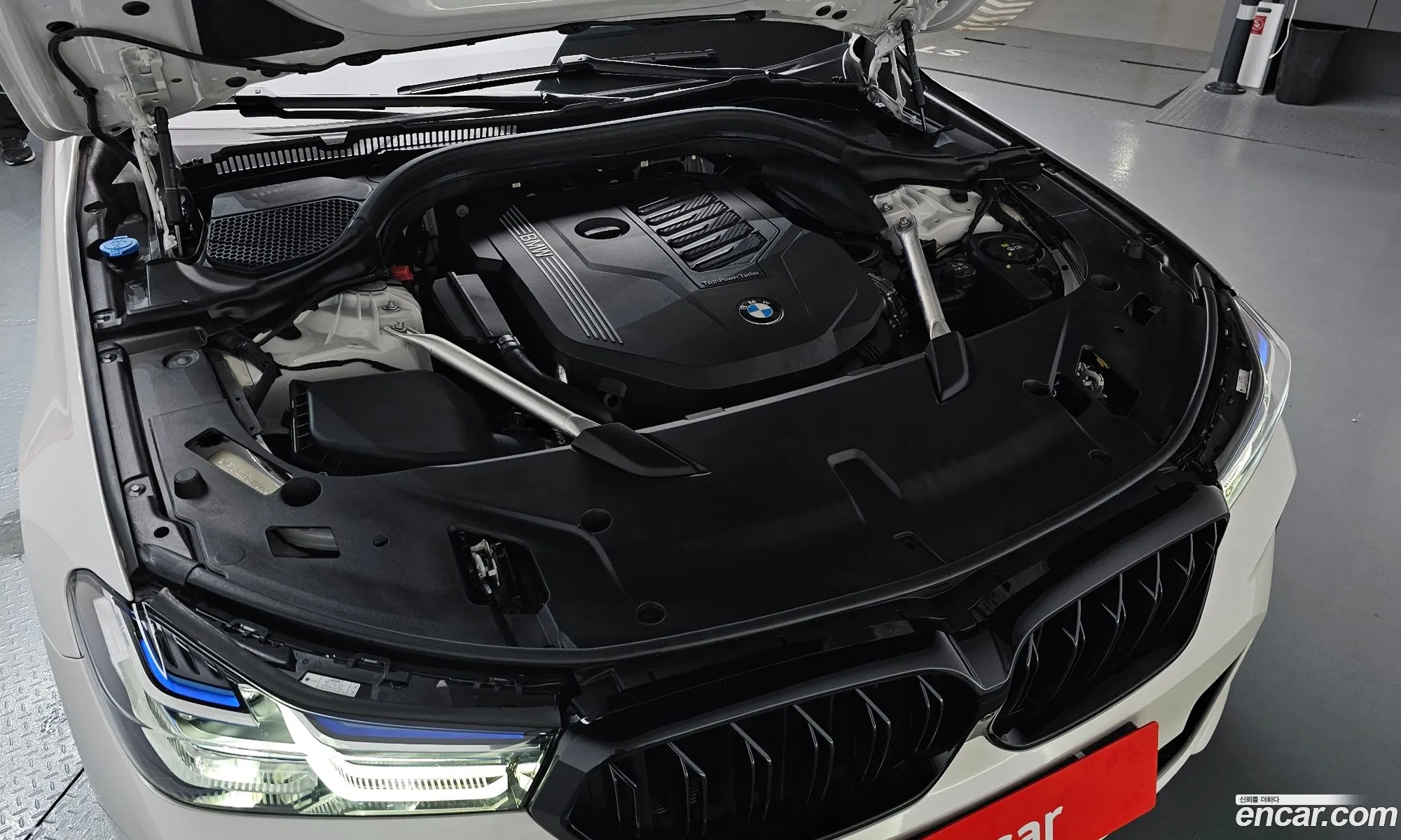 BMW 6 Series GT 2023 — 17