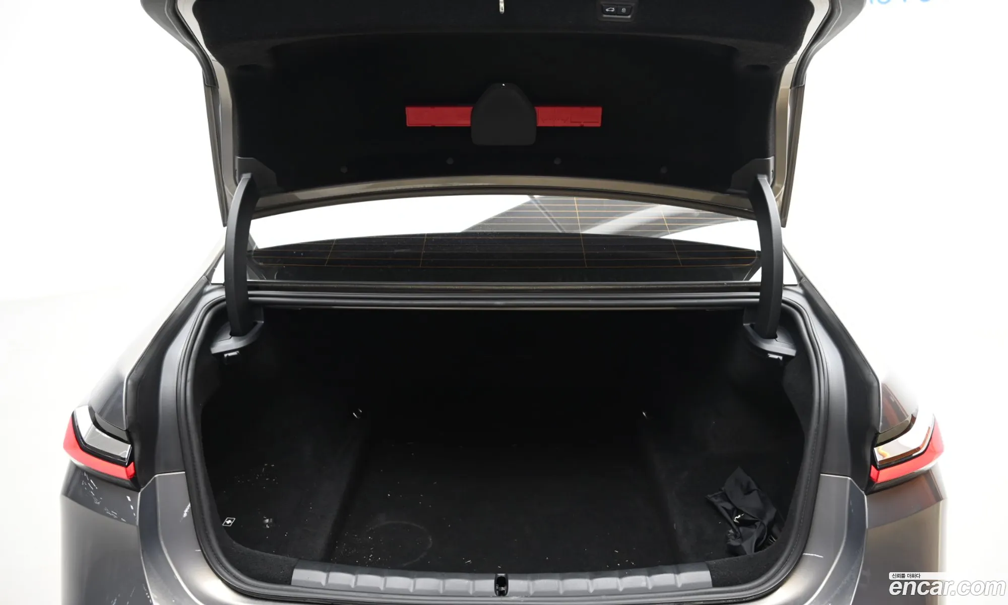 BMW 7 Series 2023 — 7