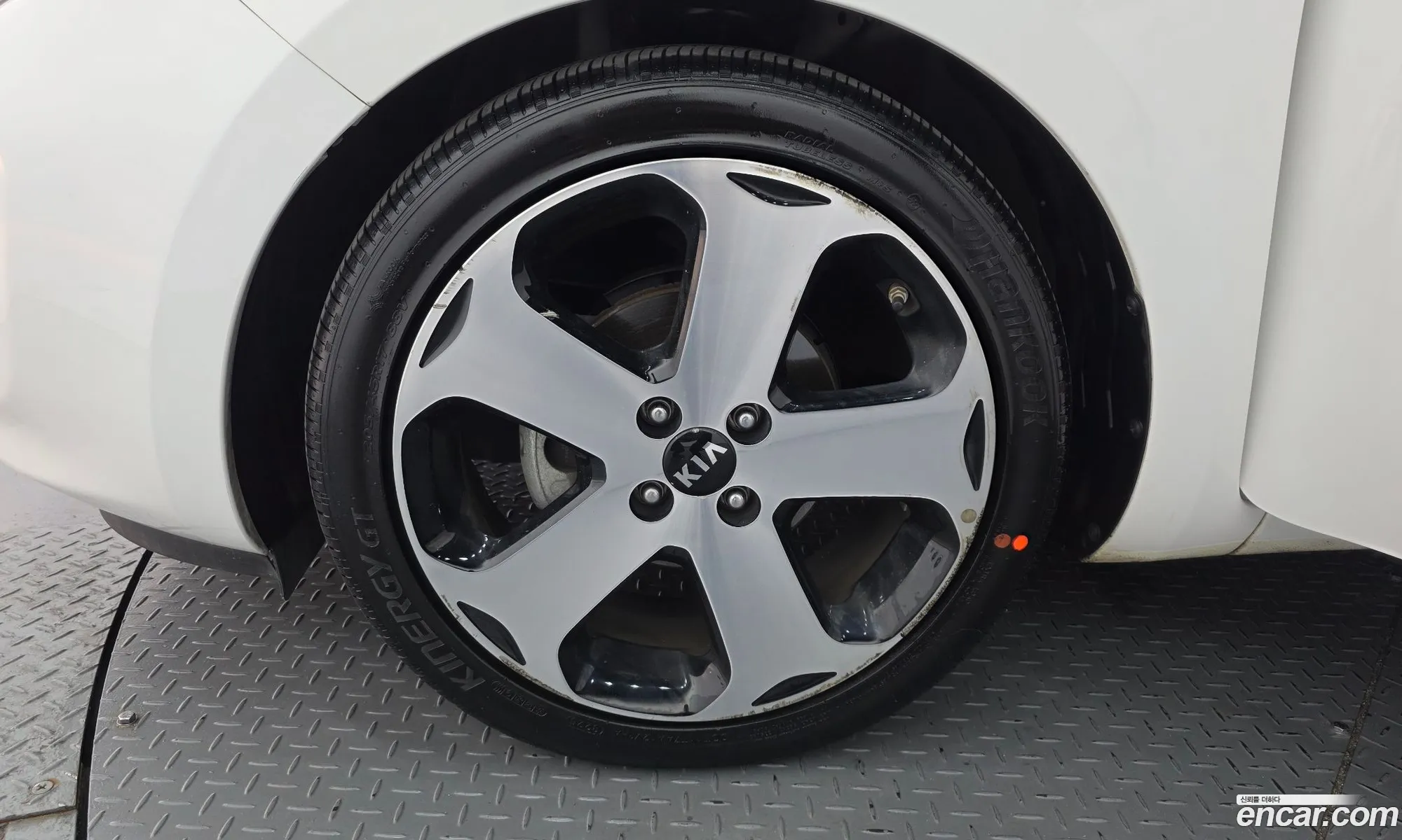 Kia Pride 2014 — 12
