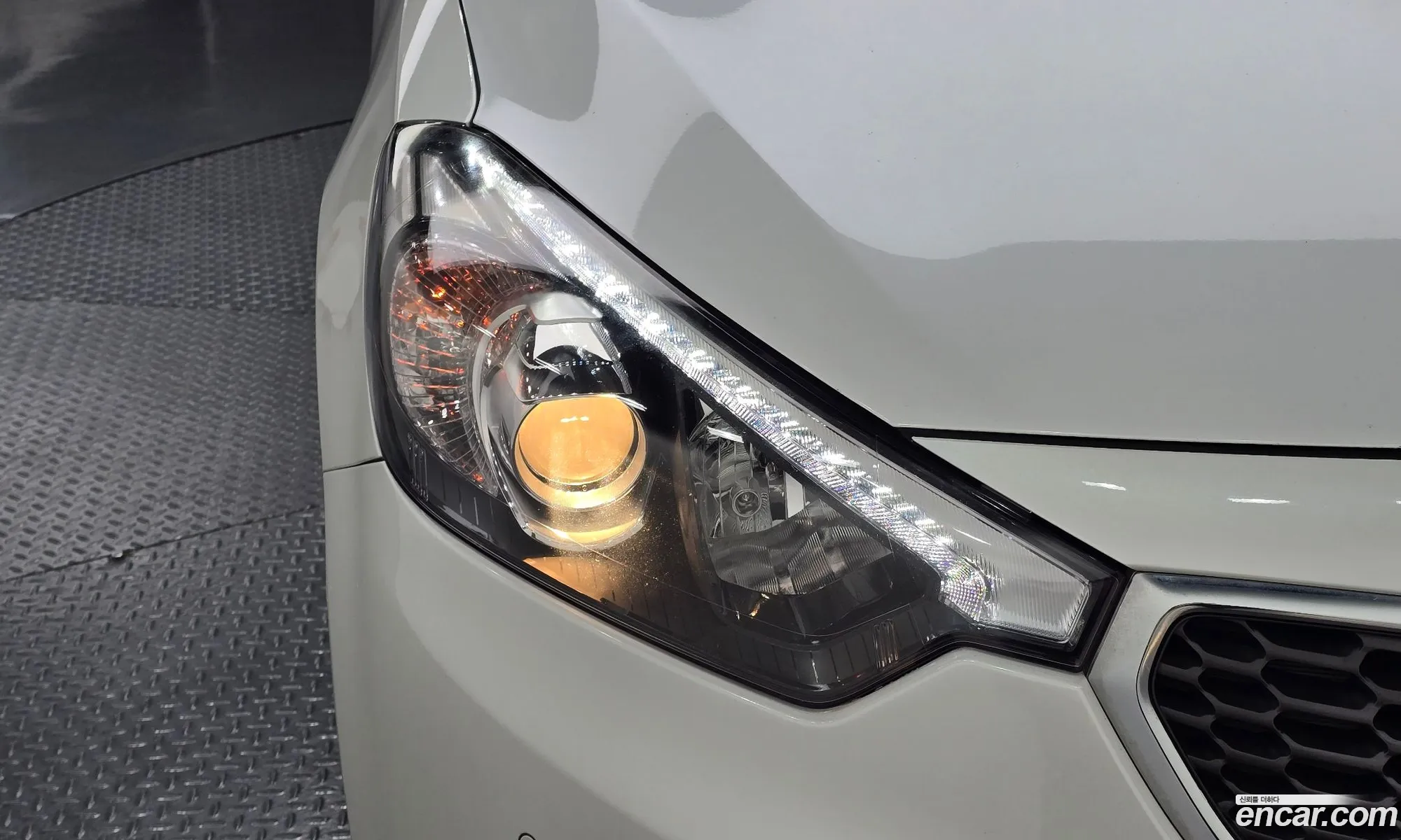 Kia K3 2014 — 24
