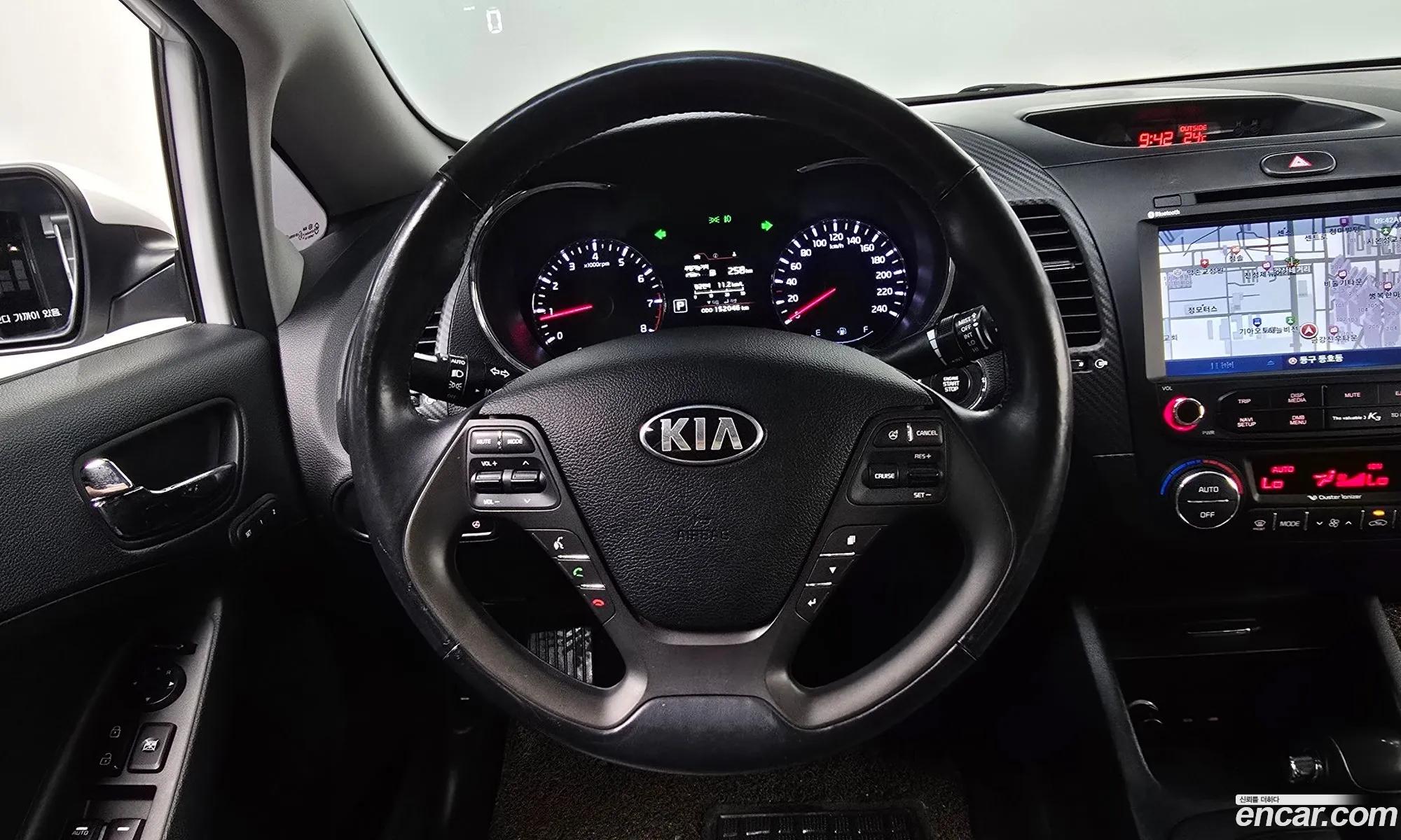 Kia K3 2014 — 14