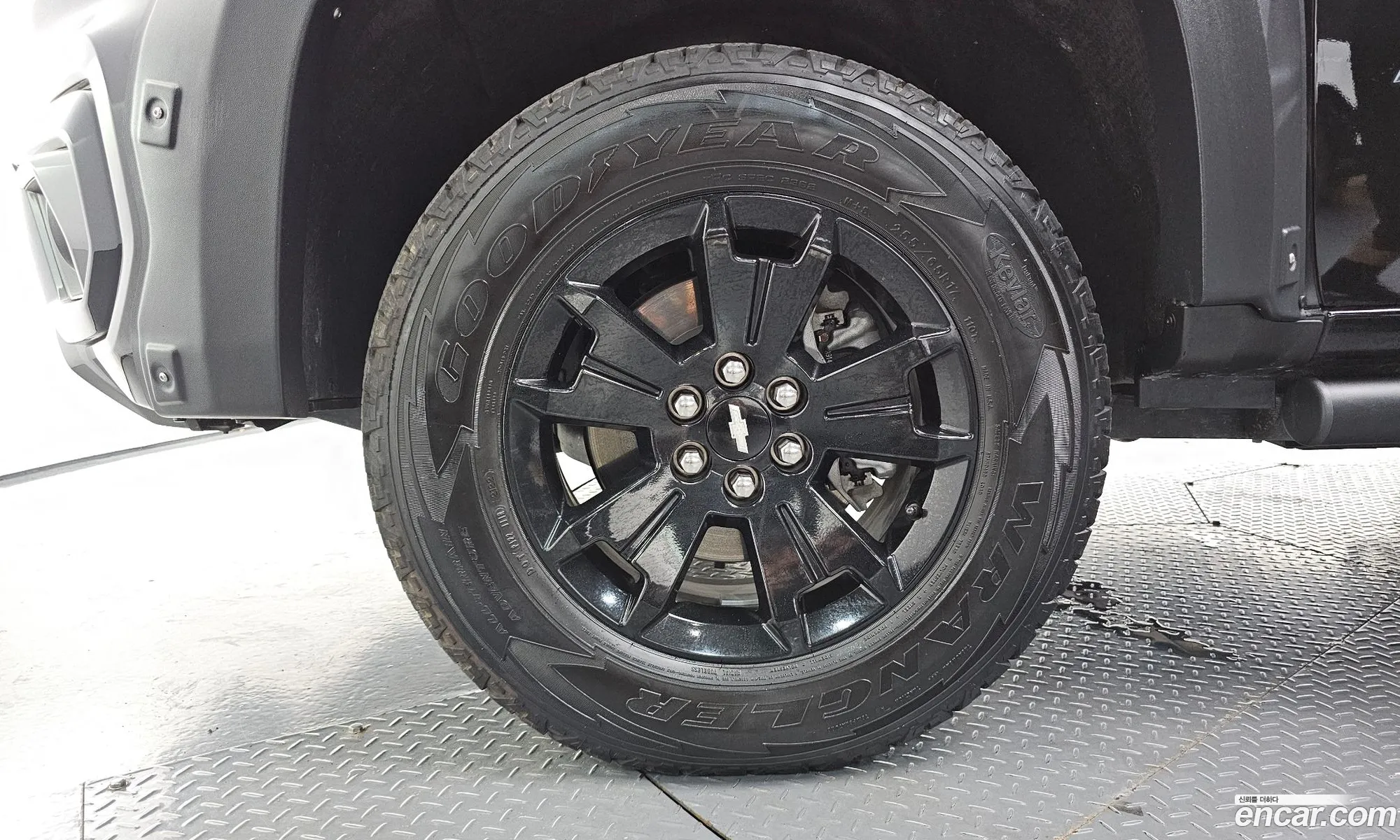Chevrolet (GM Daewoo) Real New Colorado 2022 — 10