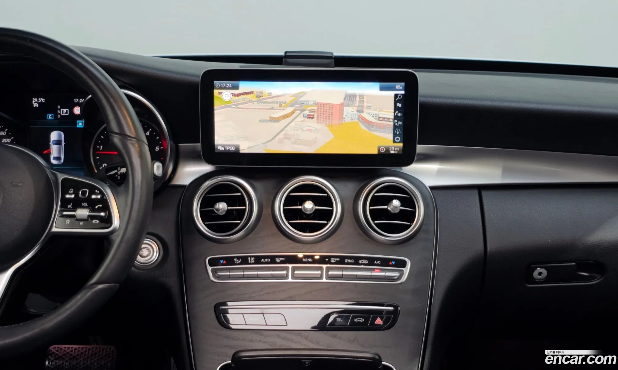 Mercedes-Benz C-Class W205 2019 — 19