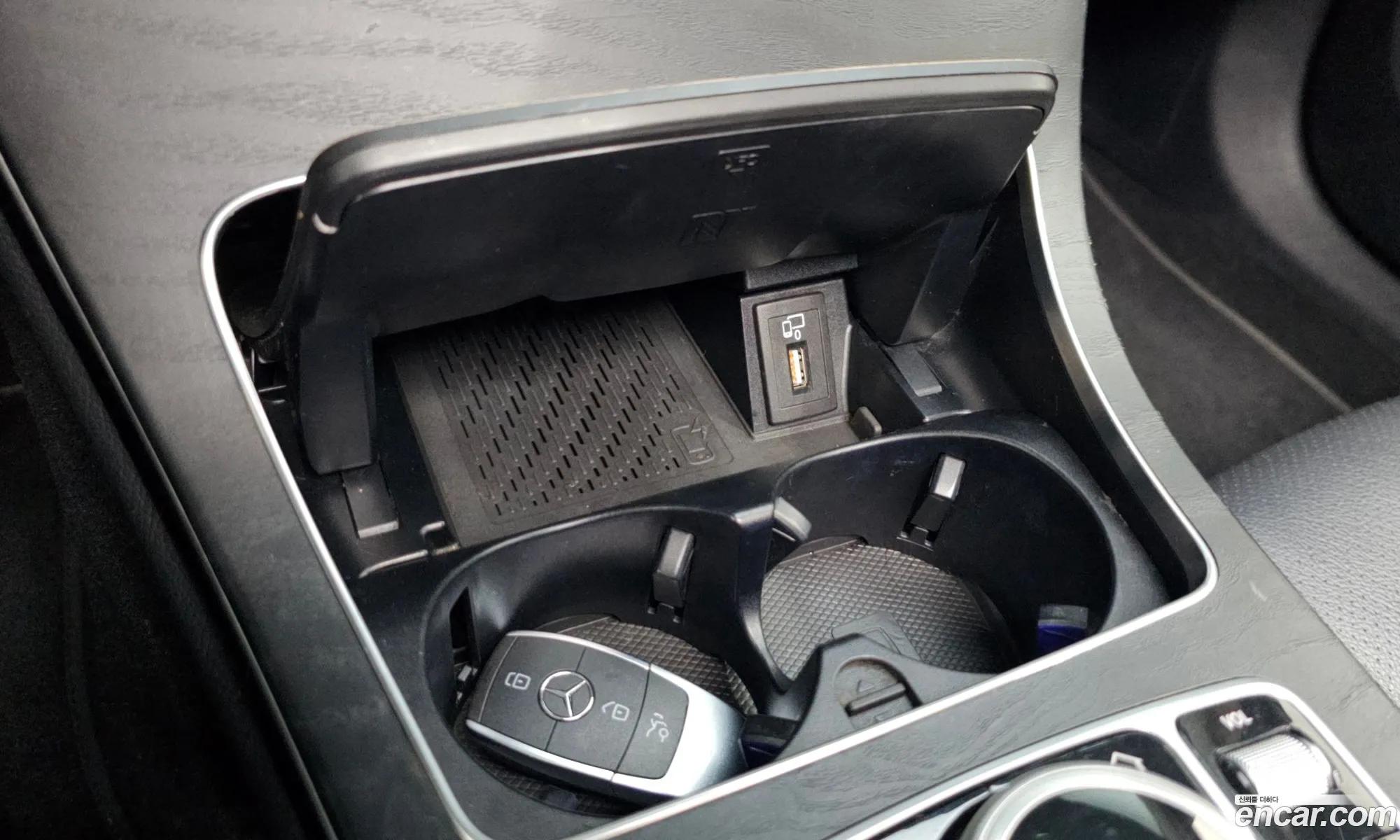 Mercedes-Benz C-Class W205 2019 — 16