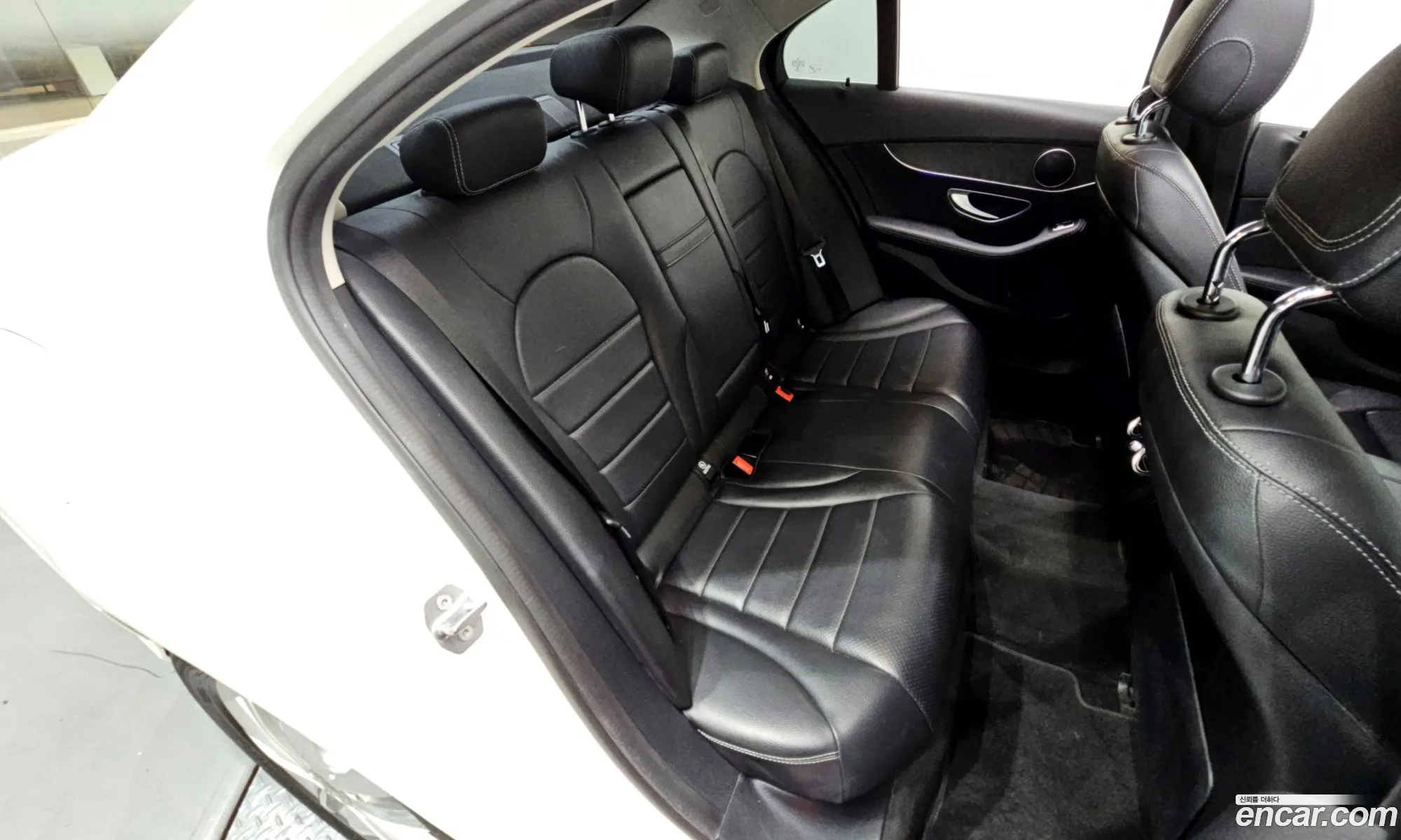 Mercedes-Benz C-Class W205 2019 — 17