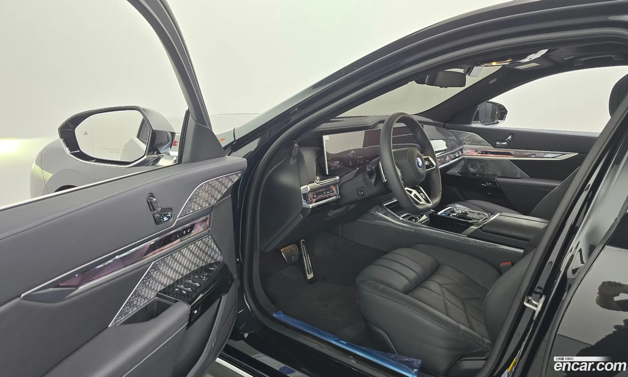 BMW i7 2025 — 19