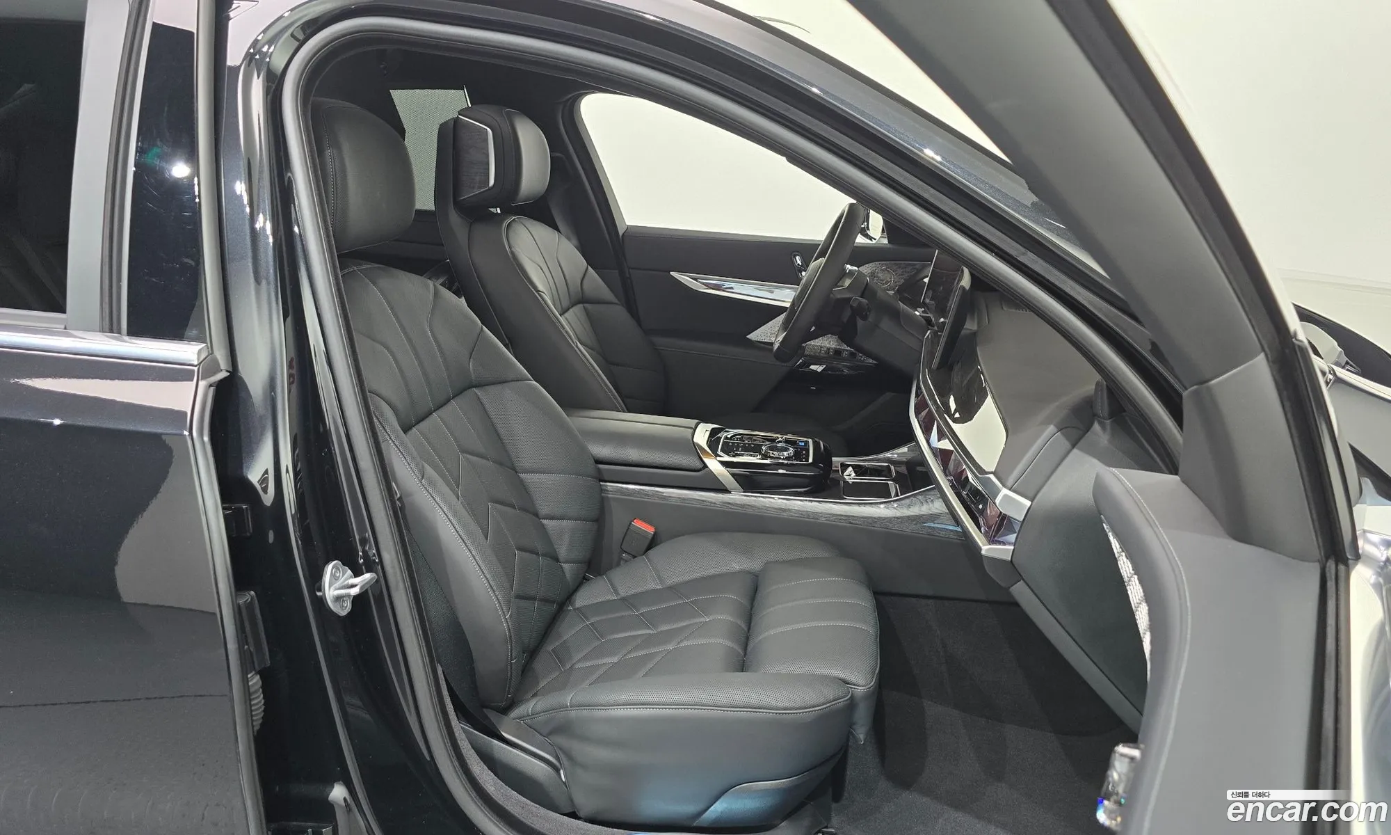BMW i7 2025 — 26