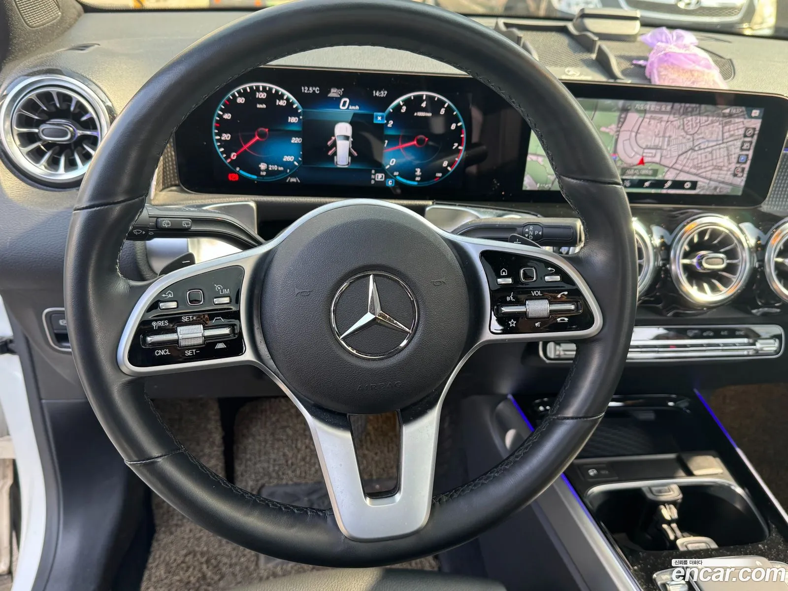 Mercedes-Benz GLB-Class X247 2021 — 10