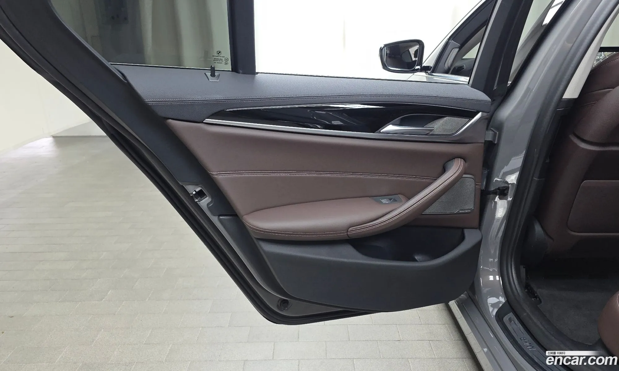 BMW 5 Series 2021 — 24