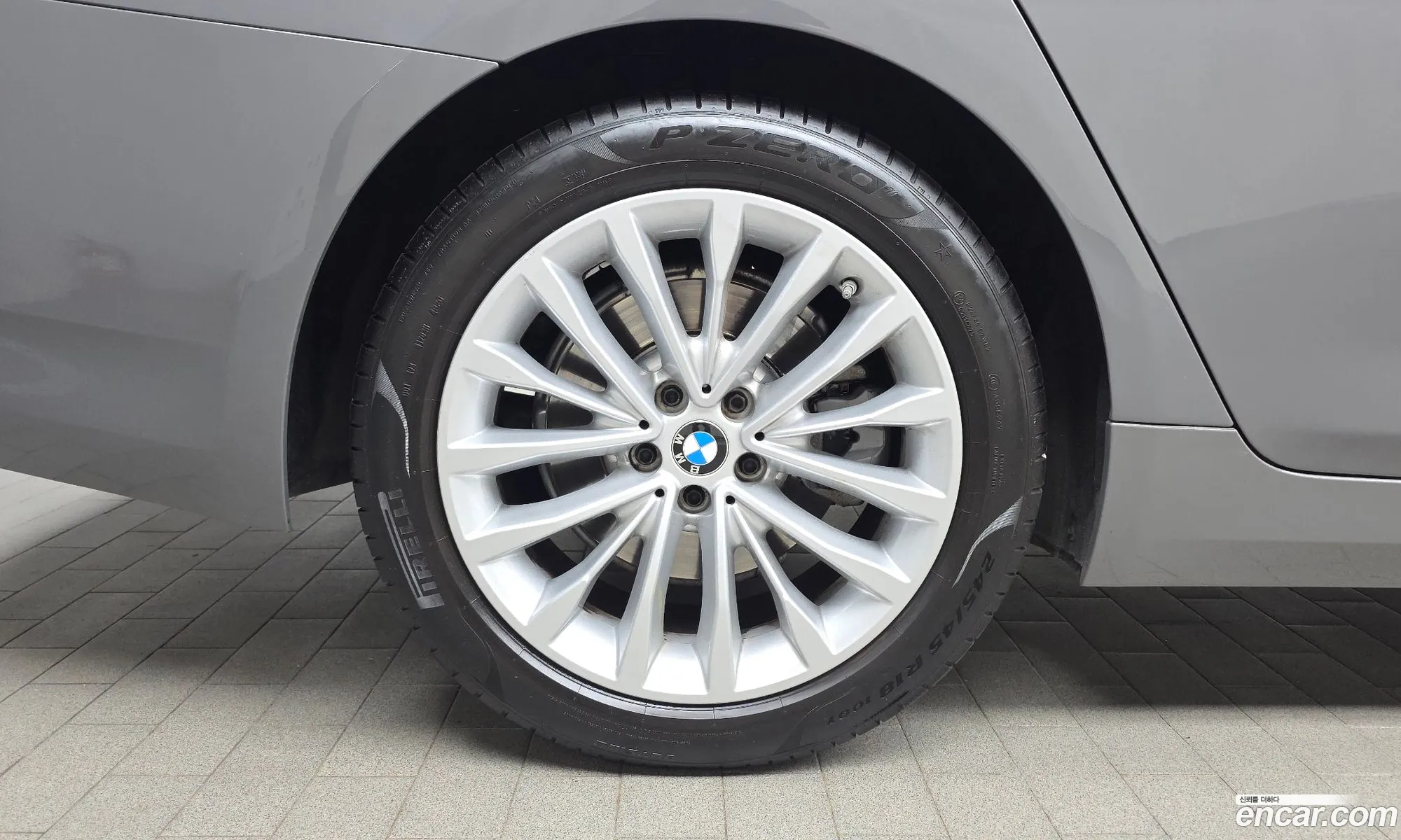 BMW 5 Series 2021 — 23