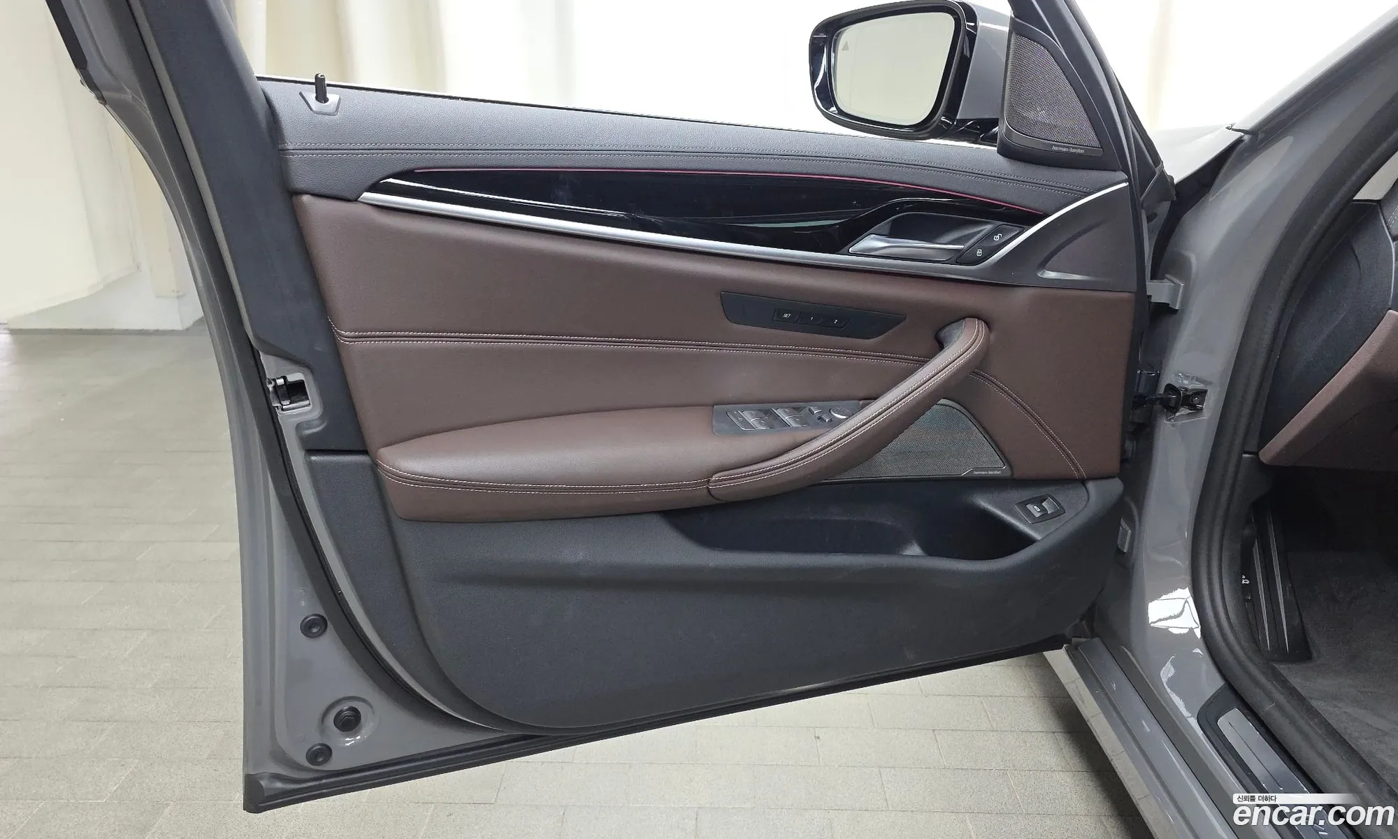 BMW 5 Series 2021 — 14