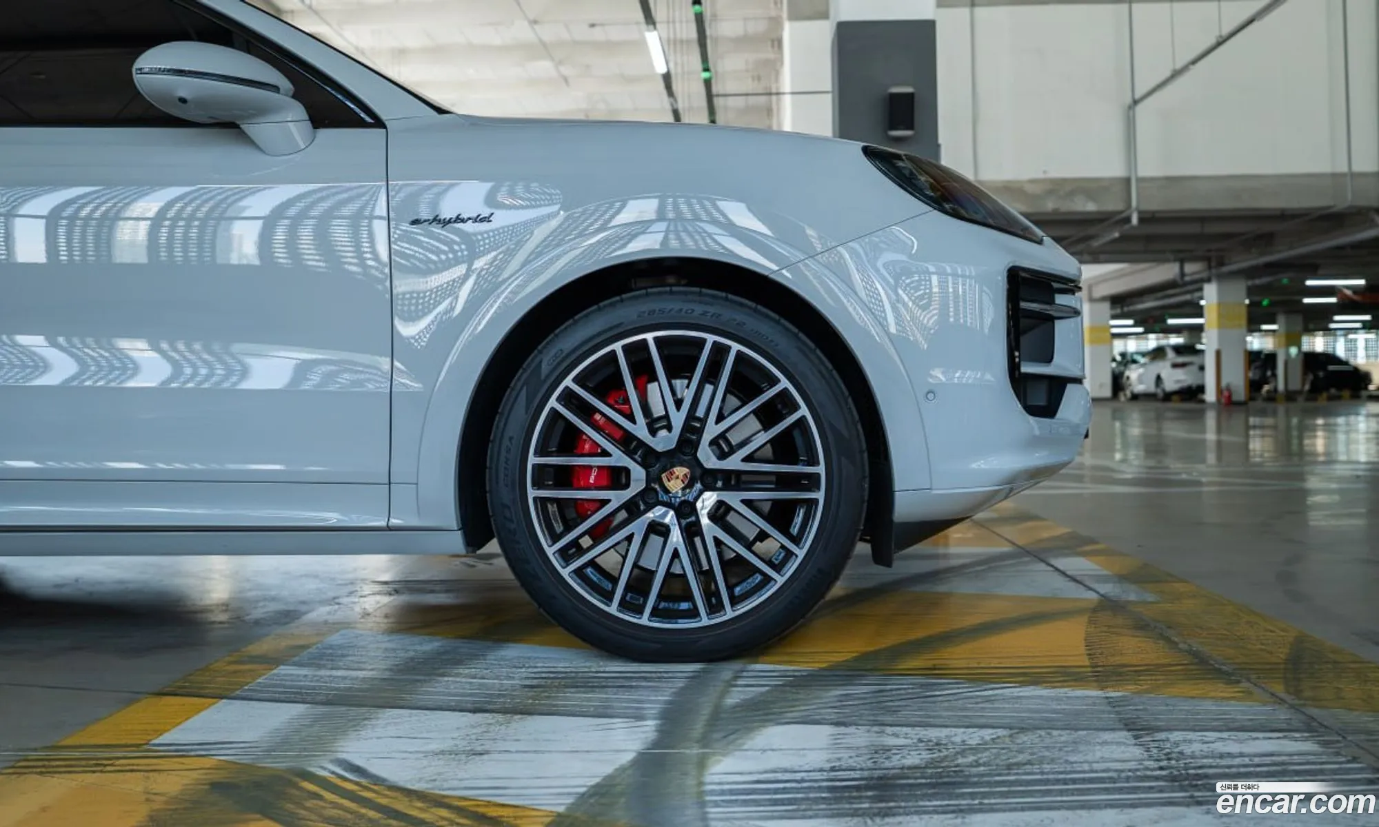 Porsche Cayenne 2025 — 16