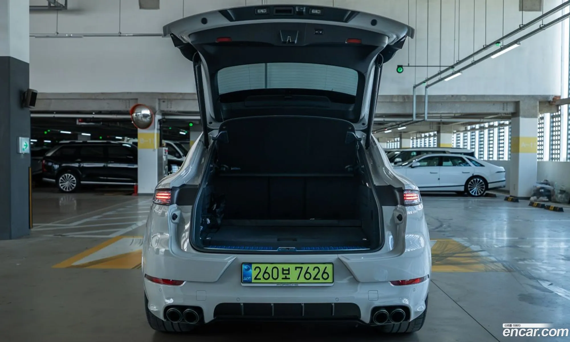 Porsche Cayenne 2025 — 4