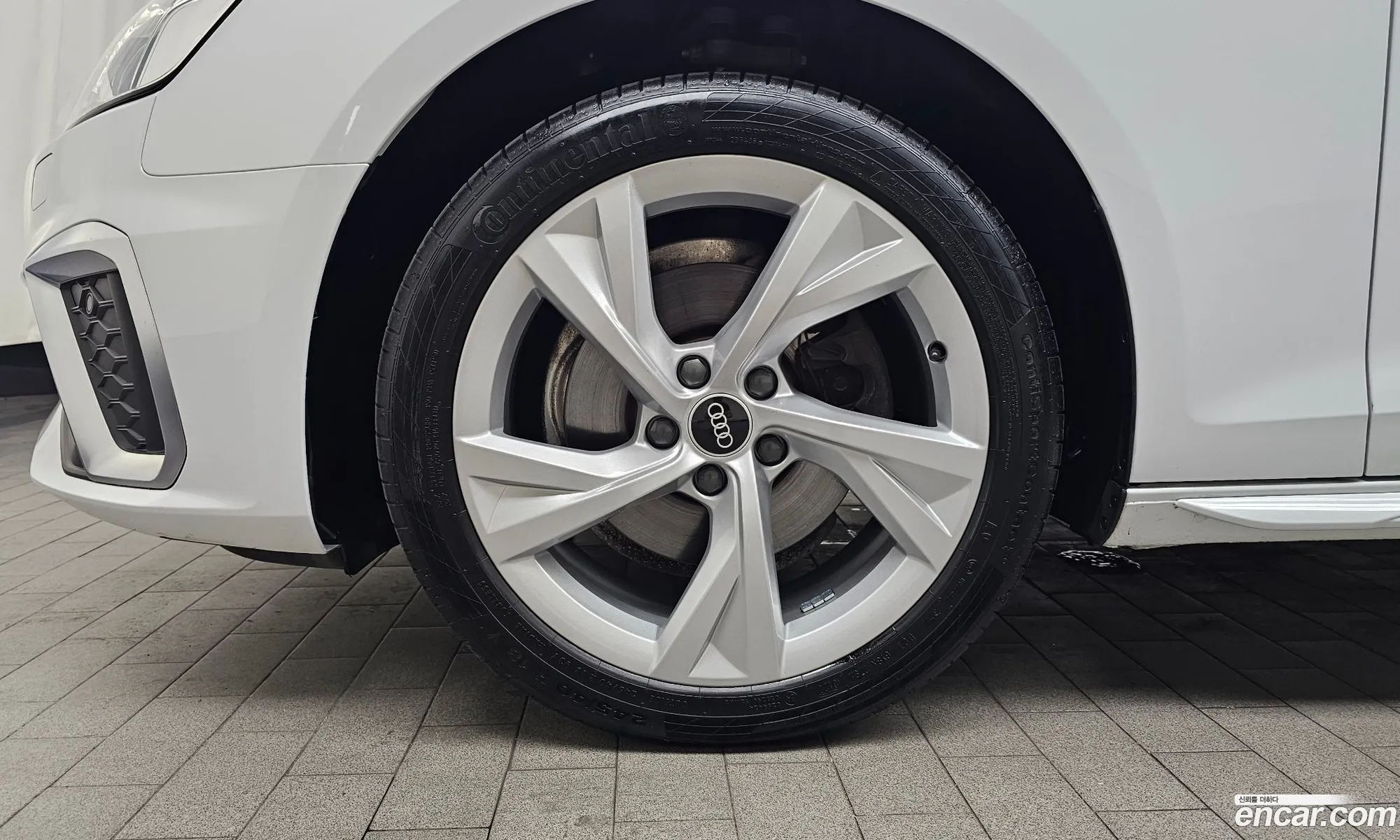 Audi A4 2021 WAUZZZF40MA059641 — 32