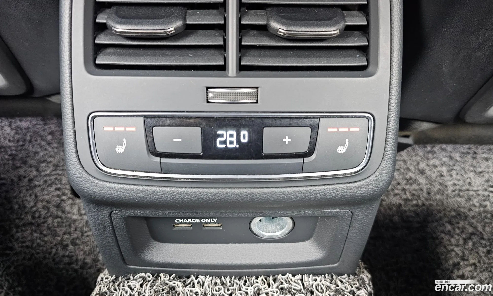 Audi A4 2021 WAUZZZF40MA059641 — 3
