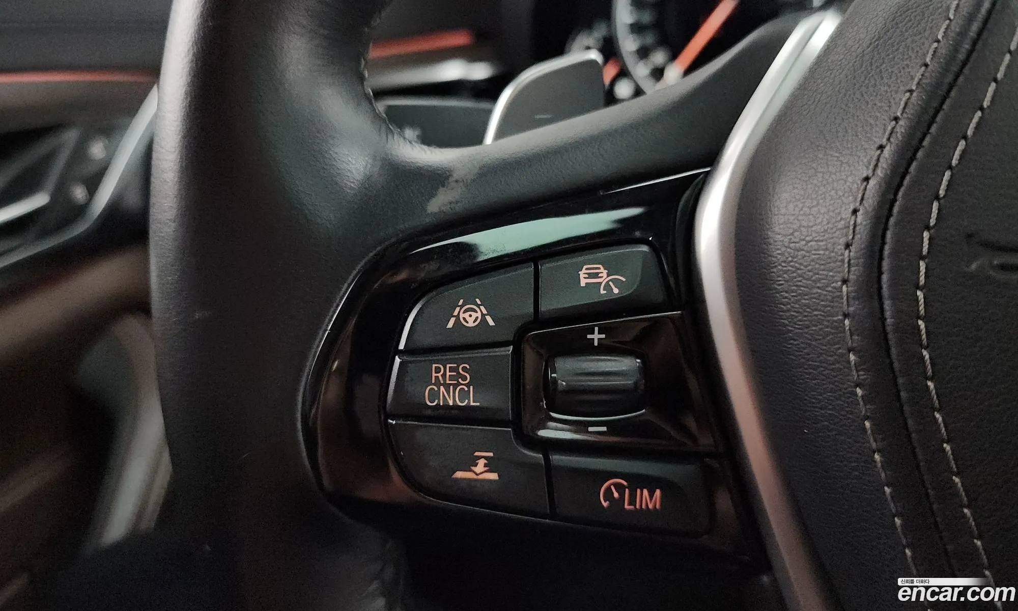 BMW 5 Series 2018 WBAJD9103JWC83150 — 2