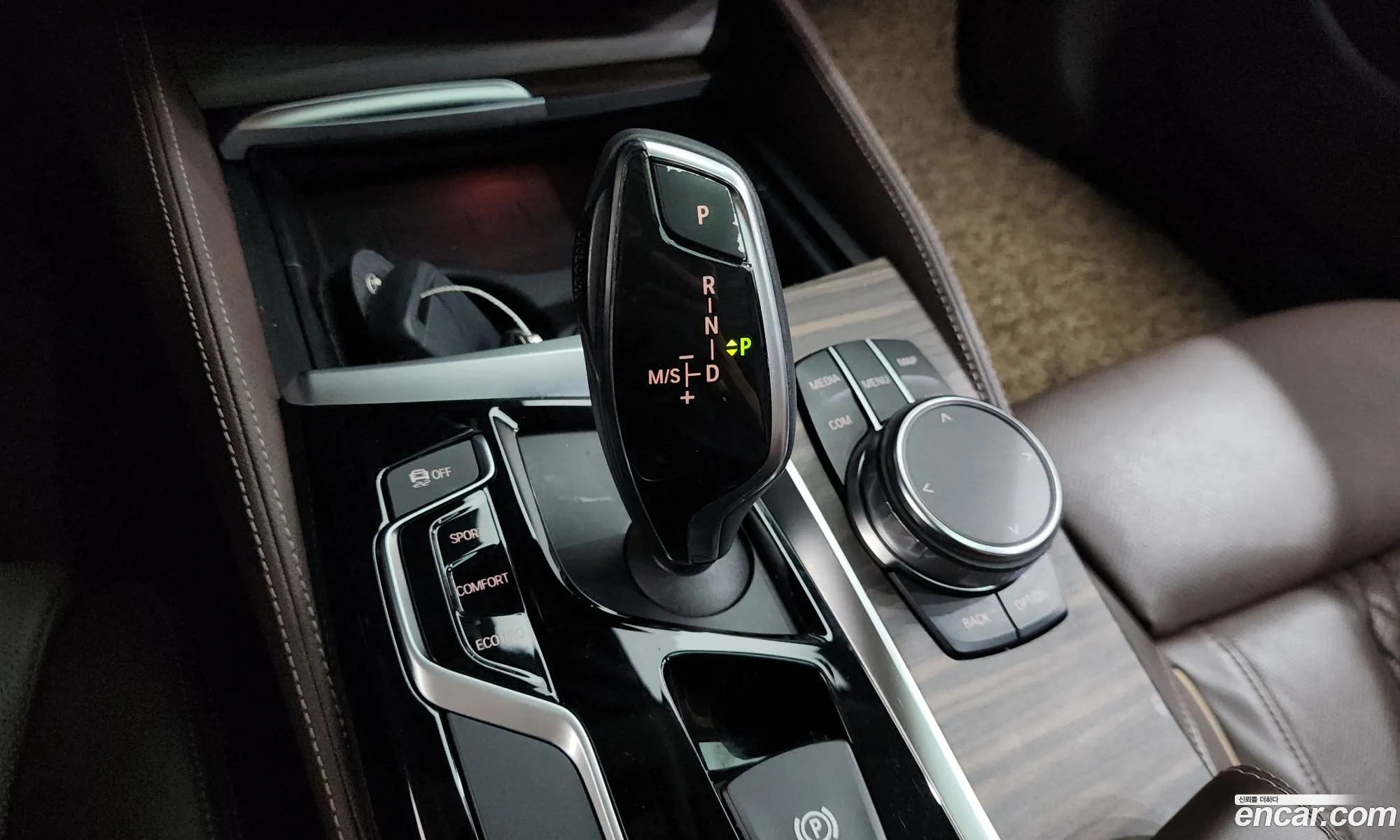 BMW 5 Series 2018 WBAJD9103JWC83150 — 10