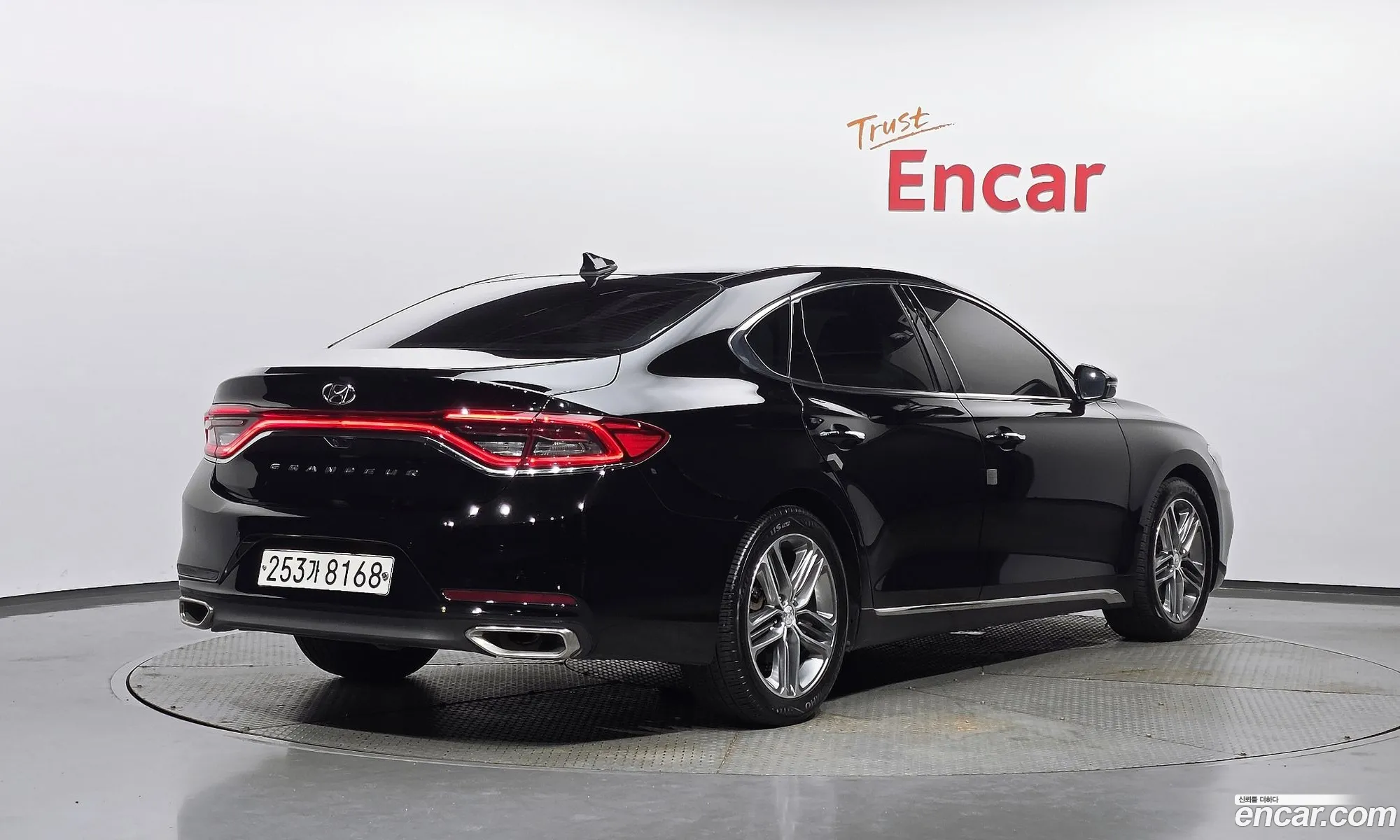 Hyundai Grandeur IG 2018 — 12