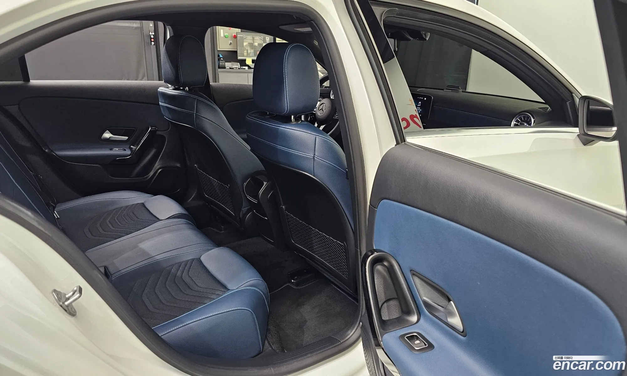 Mercedes-Benz A-Class W177 2020 — 12