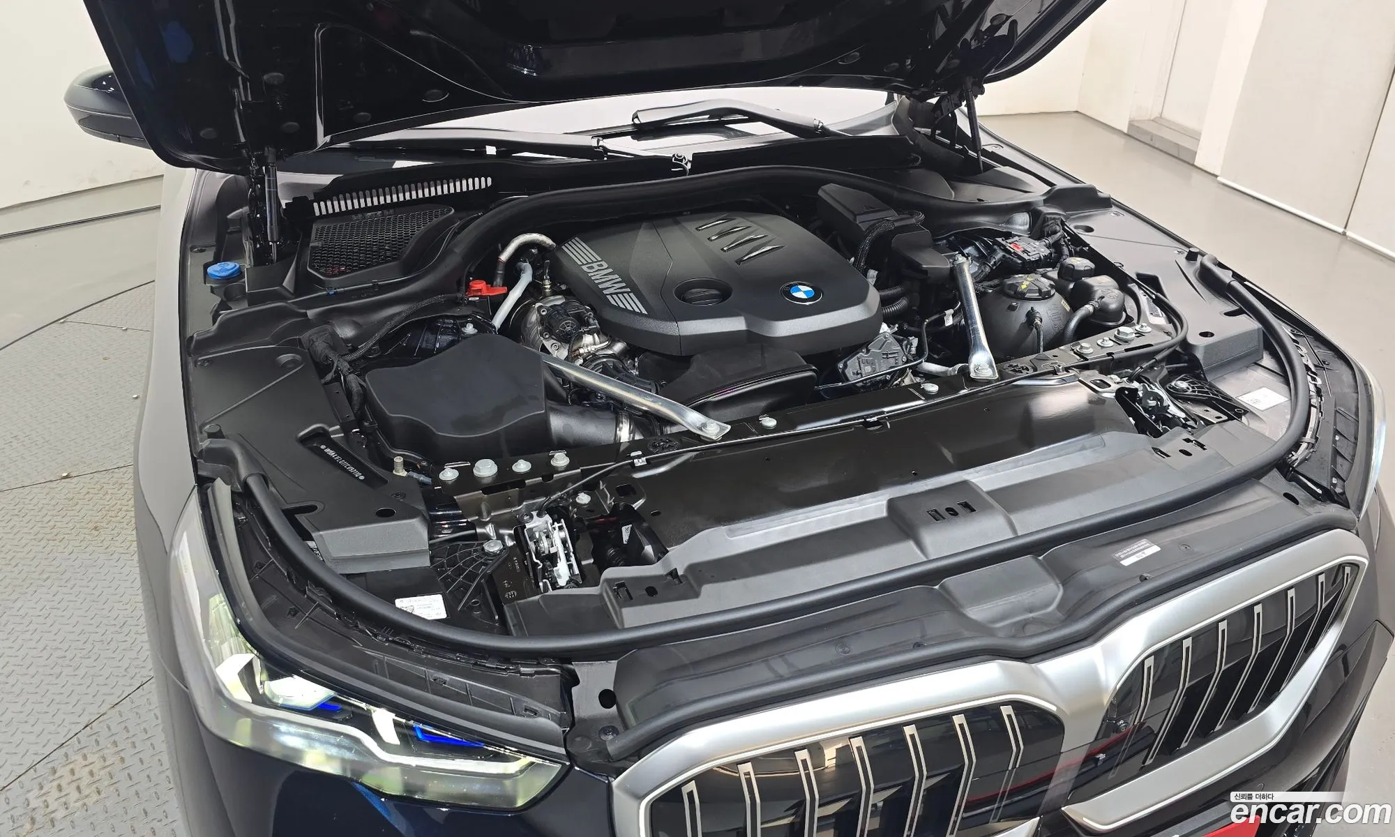 BMW 5 Series 2025 WBA41FL01TCV97110 — 19