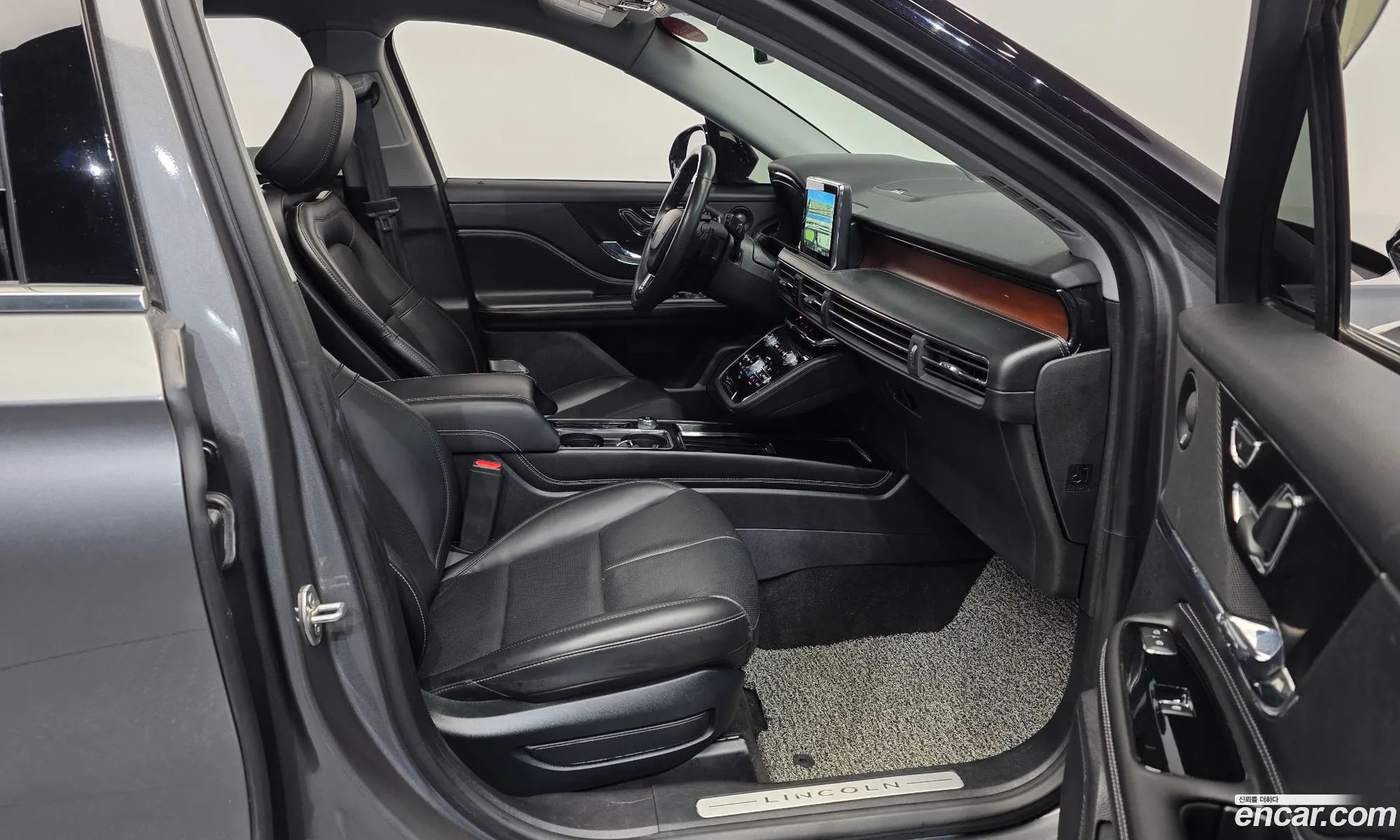 Lincoln Corsair 2021 5LMCJ2D93MUL02548 — 23