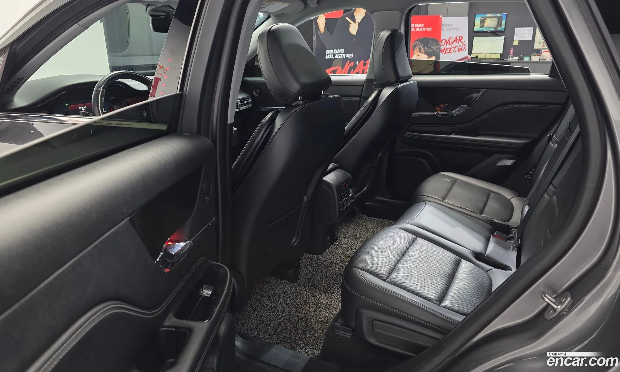 Lincoln Corsair 2021 5LMCJ2D93MUL02548 — 21