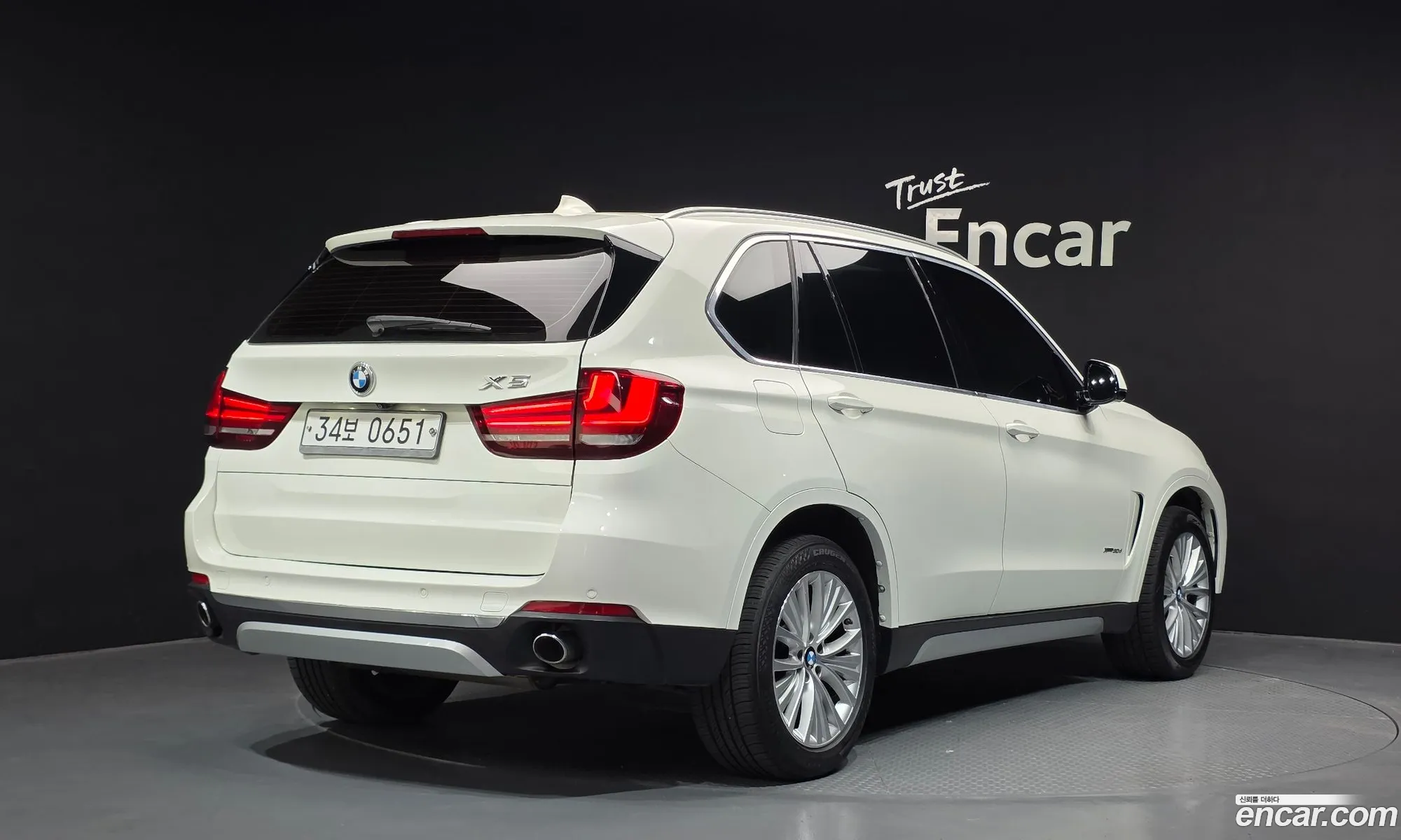 BMW X5 2016 — 11